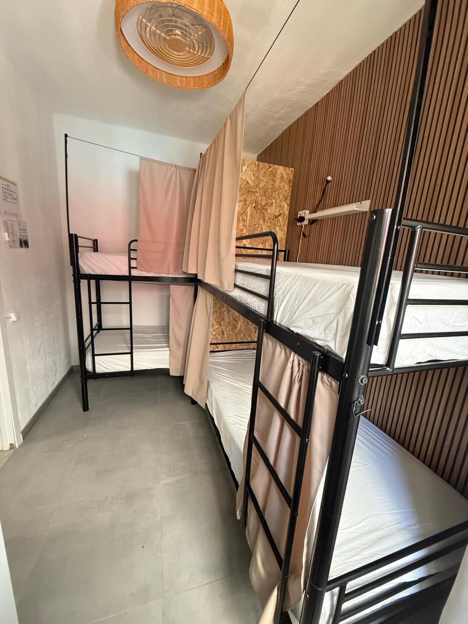Bed 4-Bed Dormitory Room
