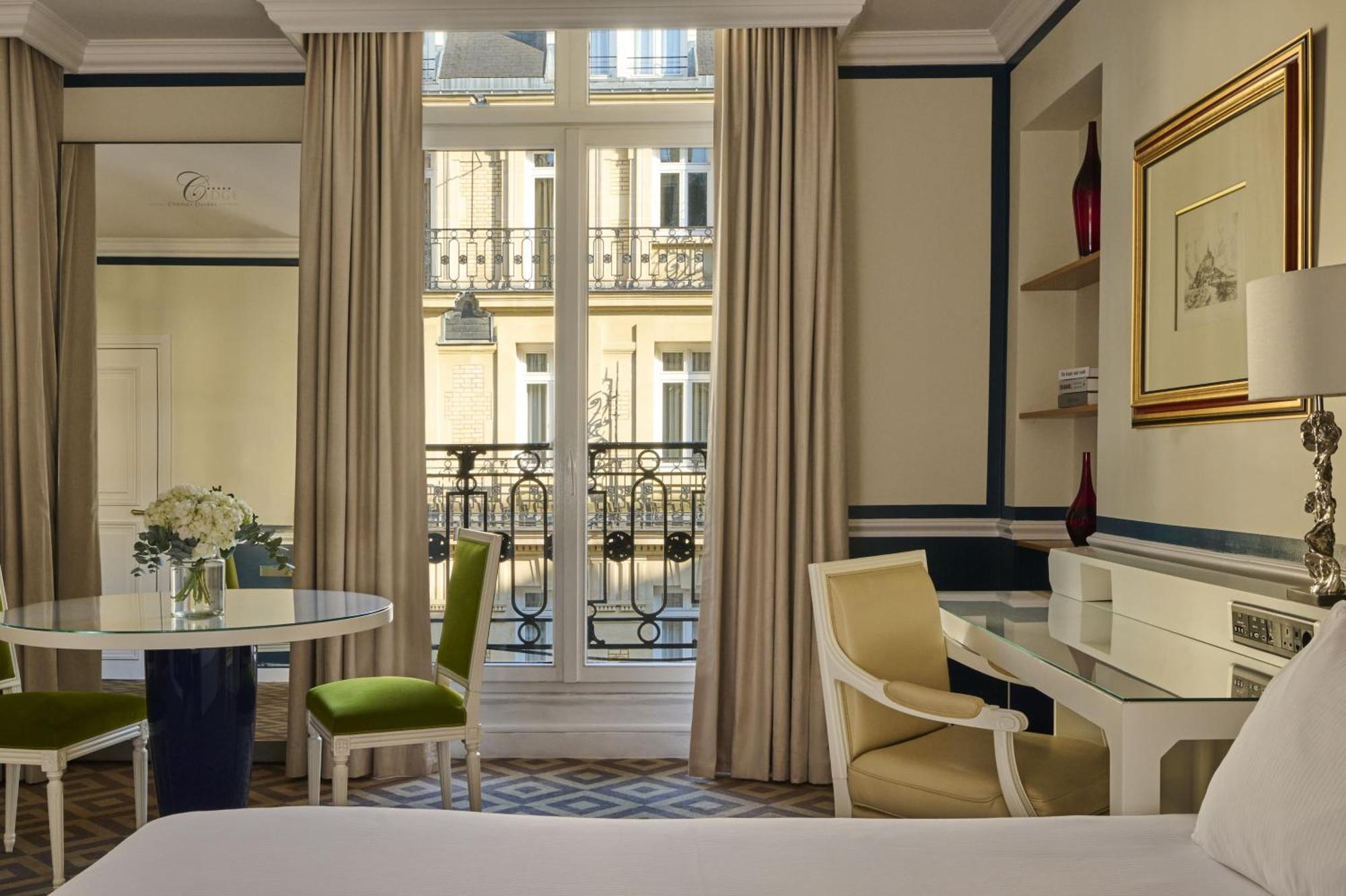 Deluxe Suite Patio View