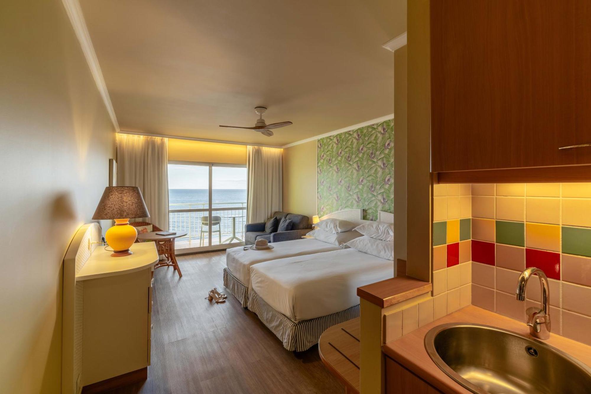 Premium Studio with Sea View,1682929818:JPEG
