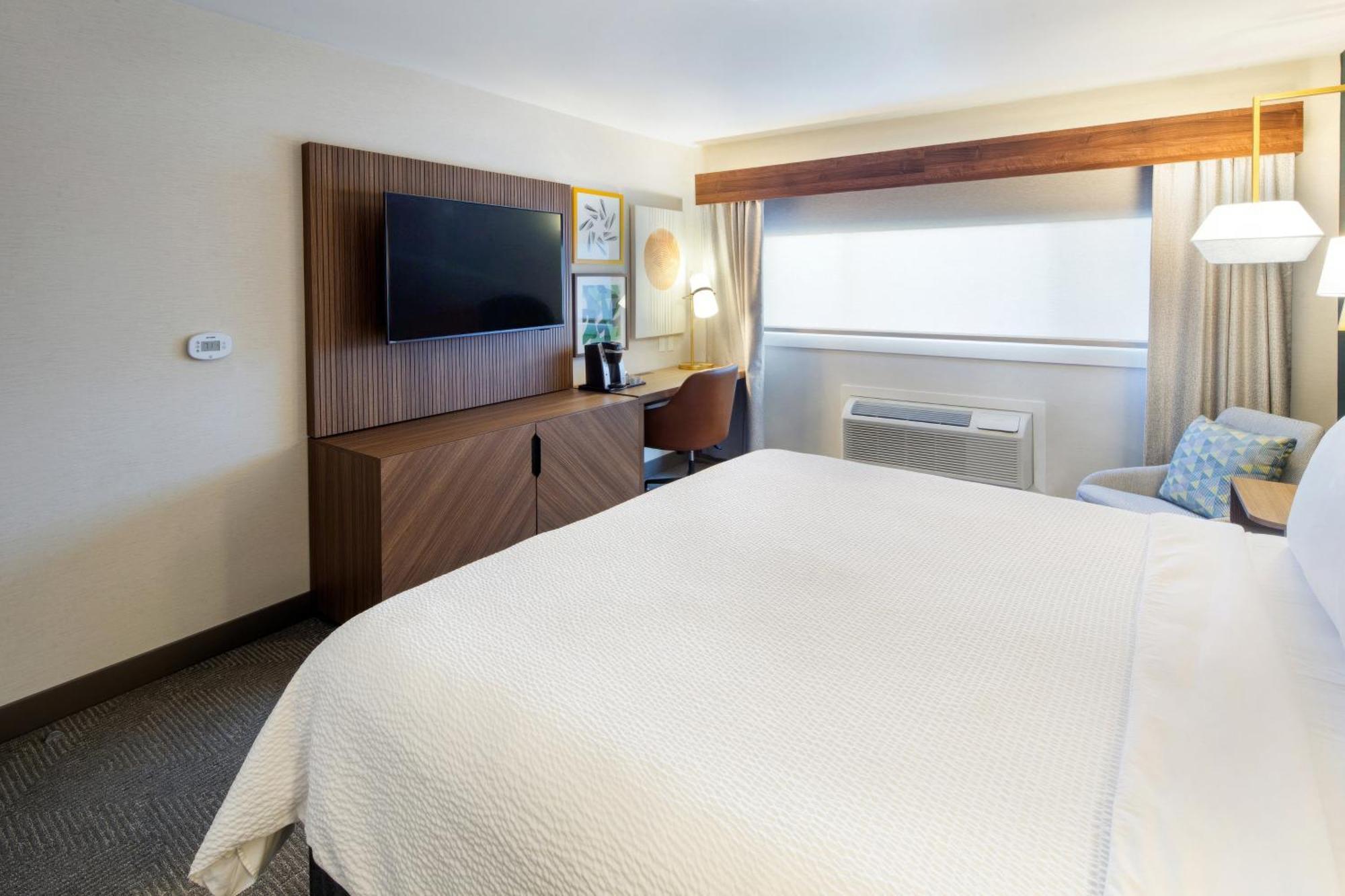 Standard King Room