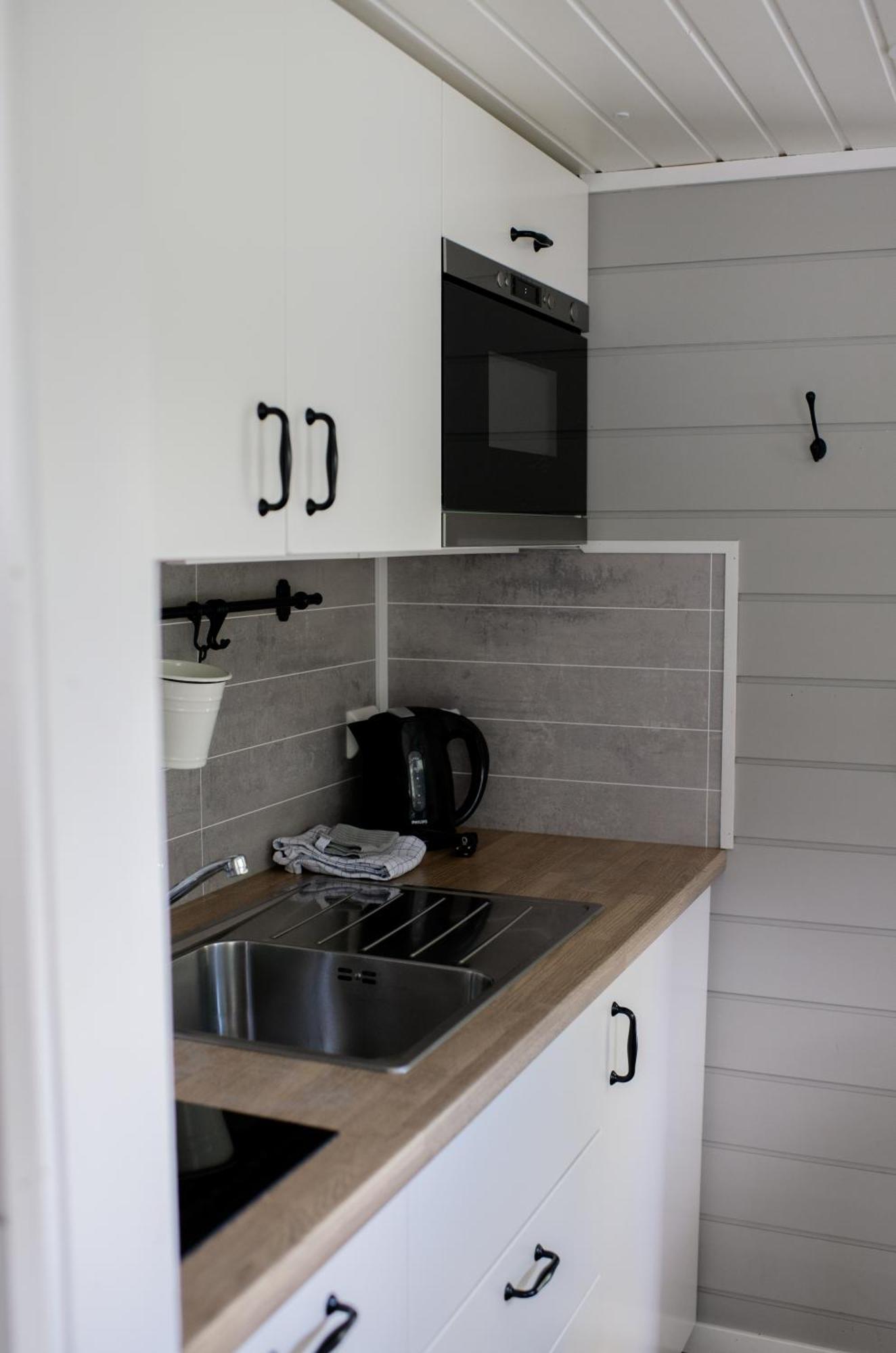 One-Bedroom Cottage