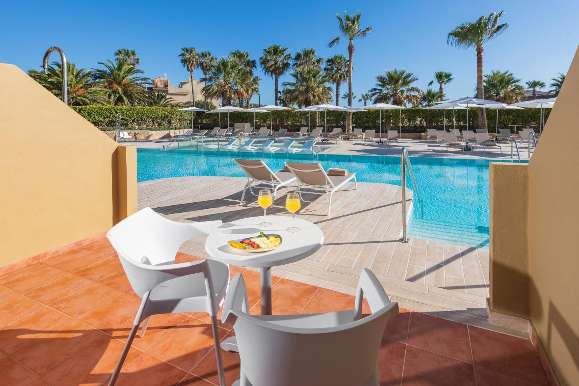Double Room Swim Up