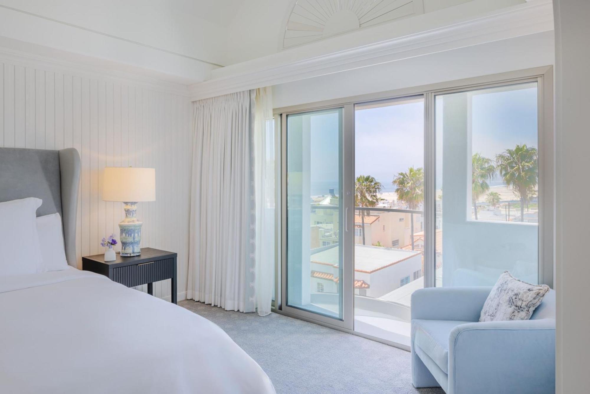 Das 720 Zimmer mit Kingsize-Bett und Meerblick