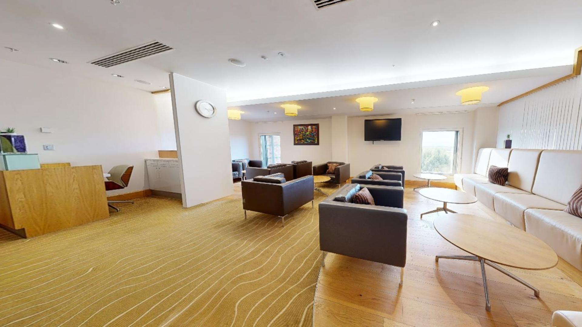 Executive Twin Room Lounge Access