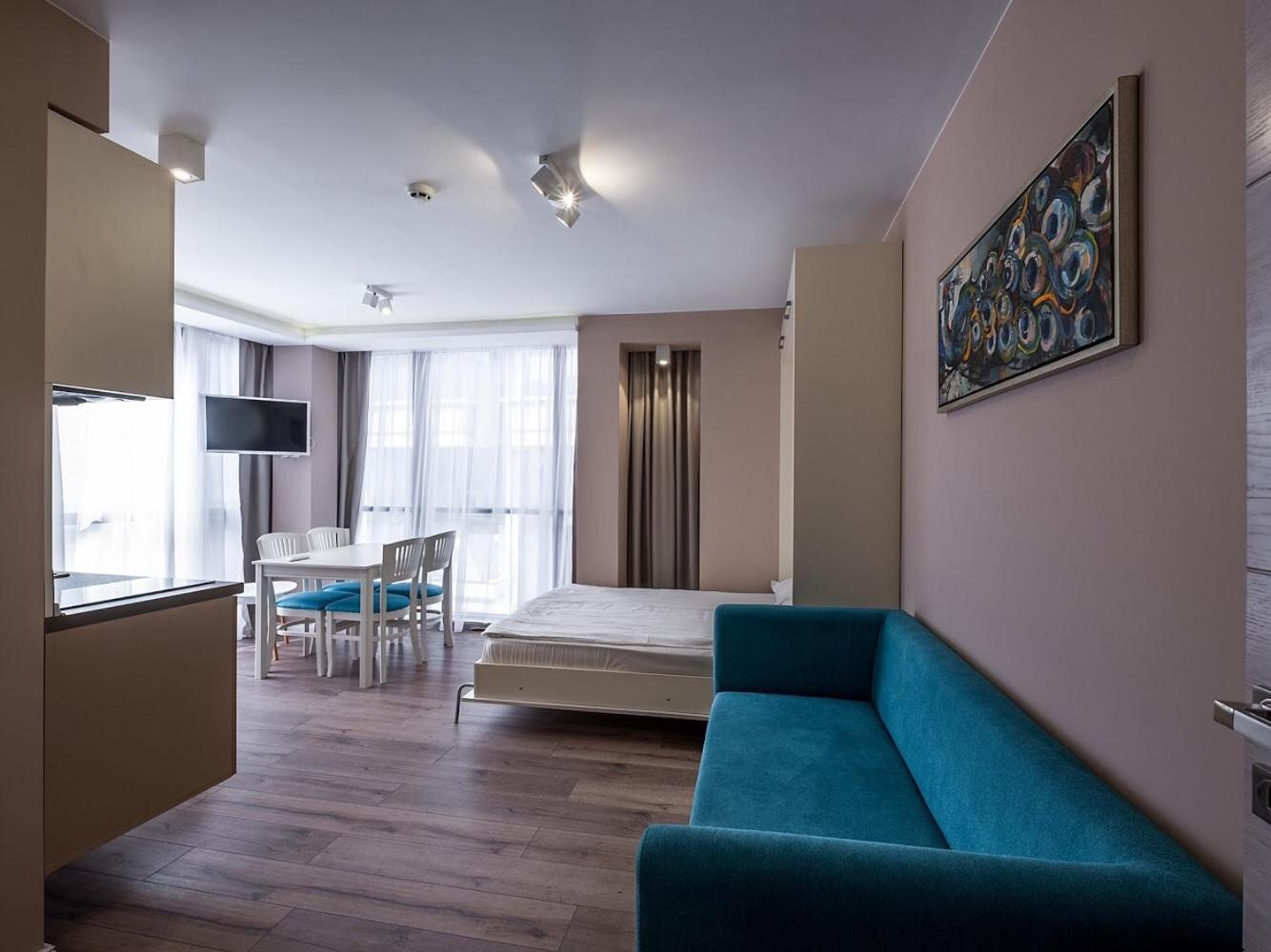 One-Bedroom Apartment