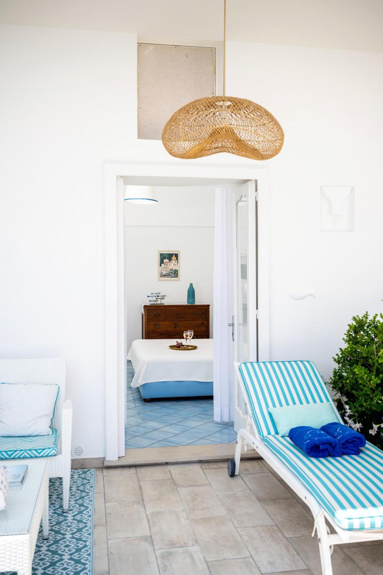 Deluxe Triple Room Sea View