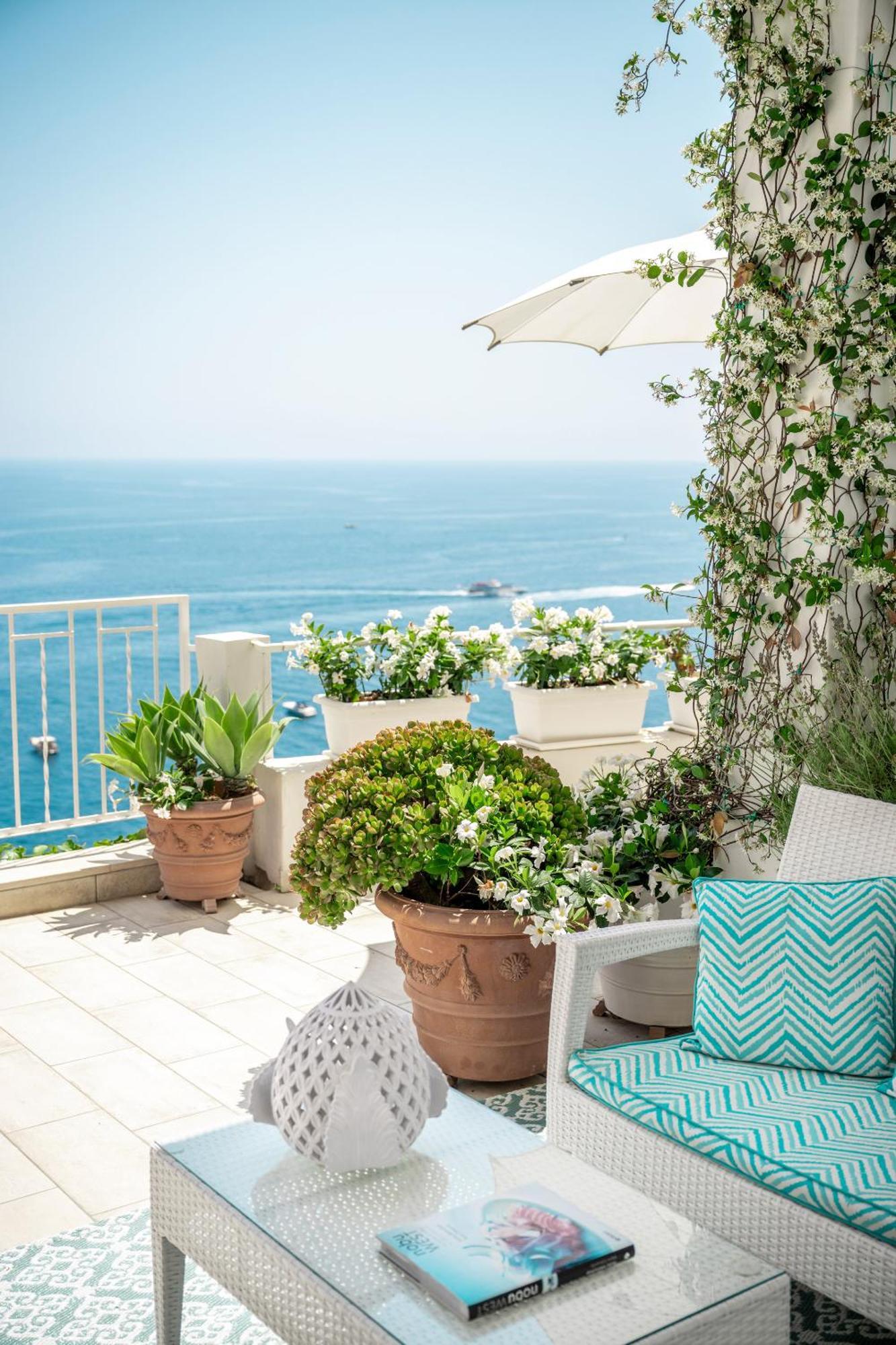 Deluxe Triple Room Sea View