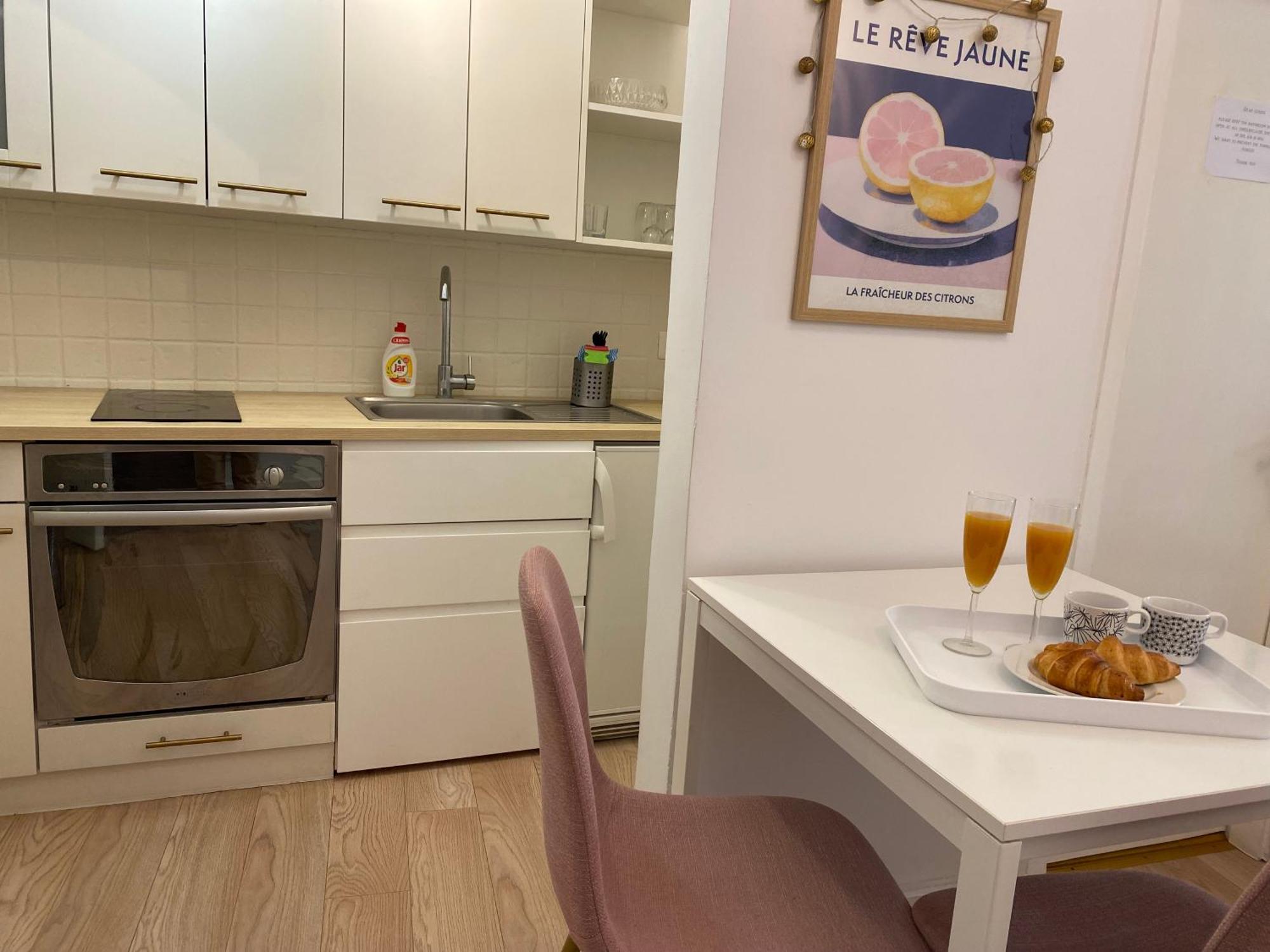Studio Apartment