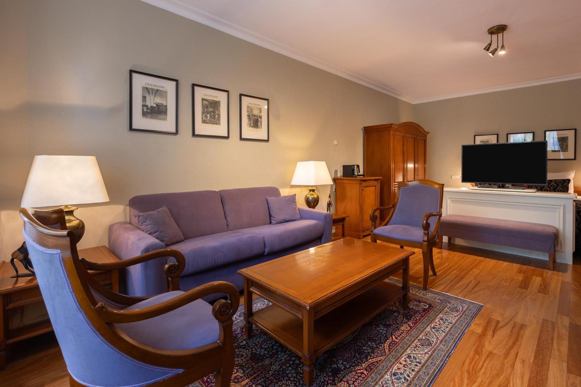 Executive Room