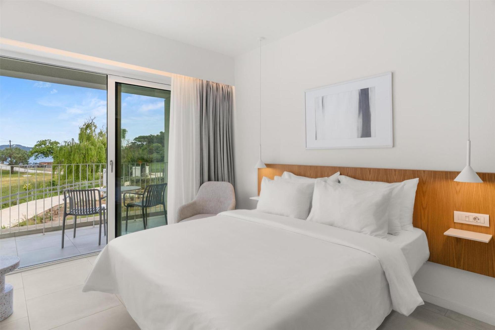 Standard Room Inland view