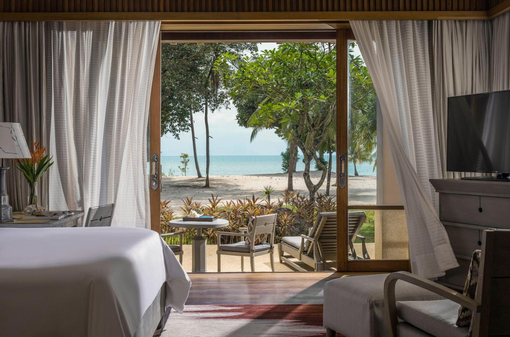 Partial Sea View Ground Floor King Bed