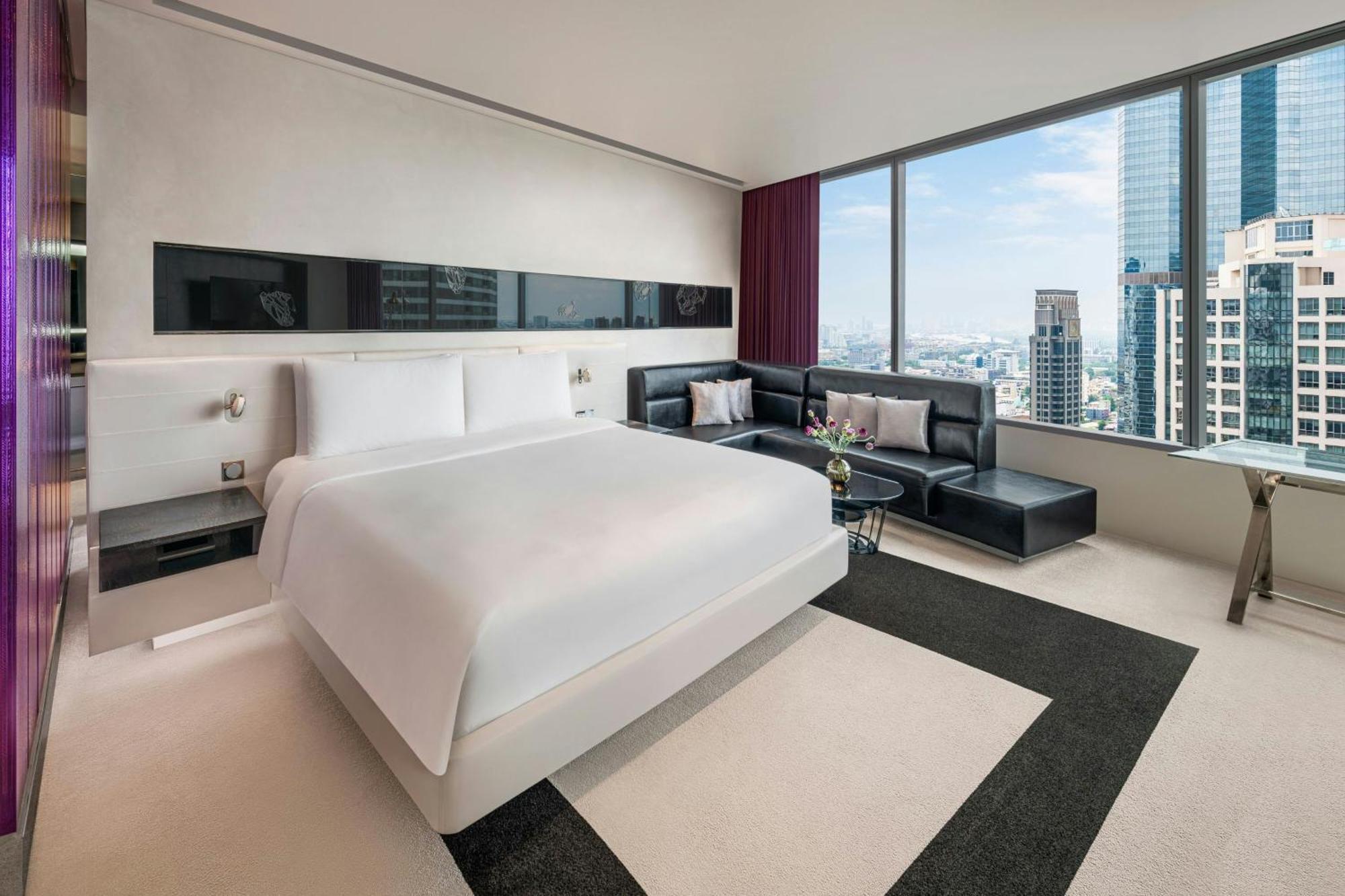 One-Bedroom King Studio Suite High Floor