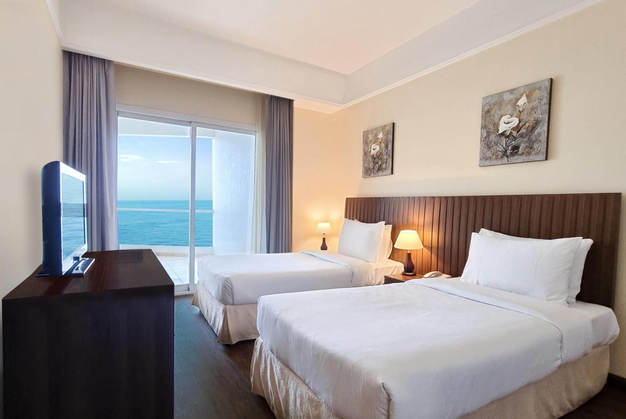 One-Bedroom Twin Suite Non-Smoking