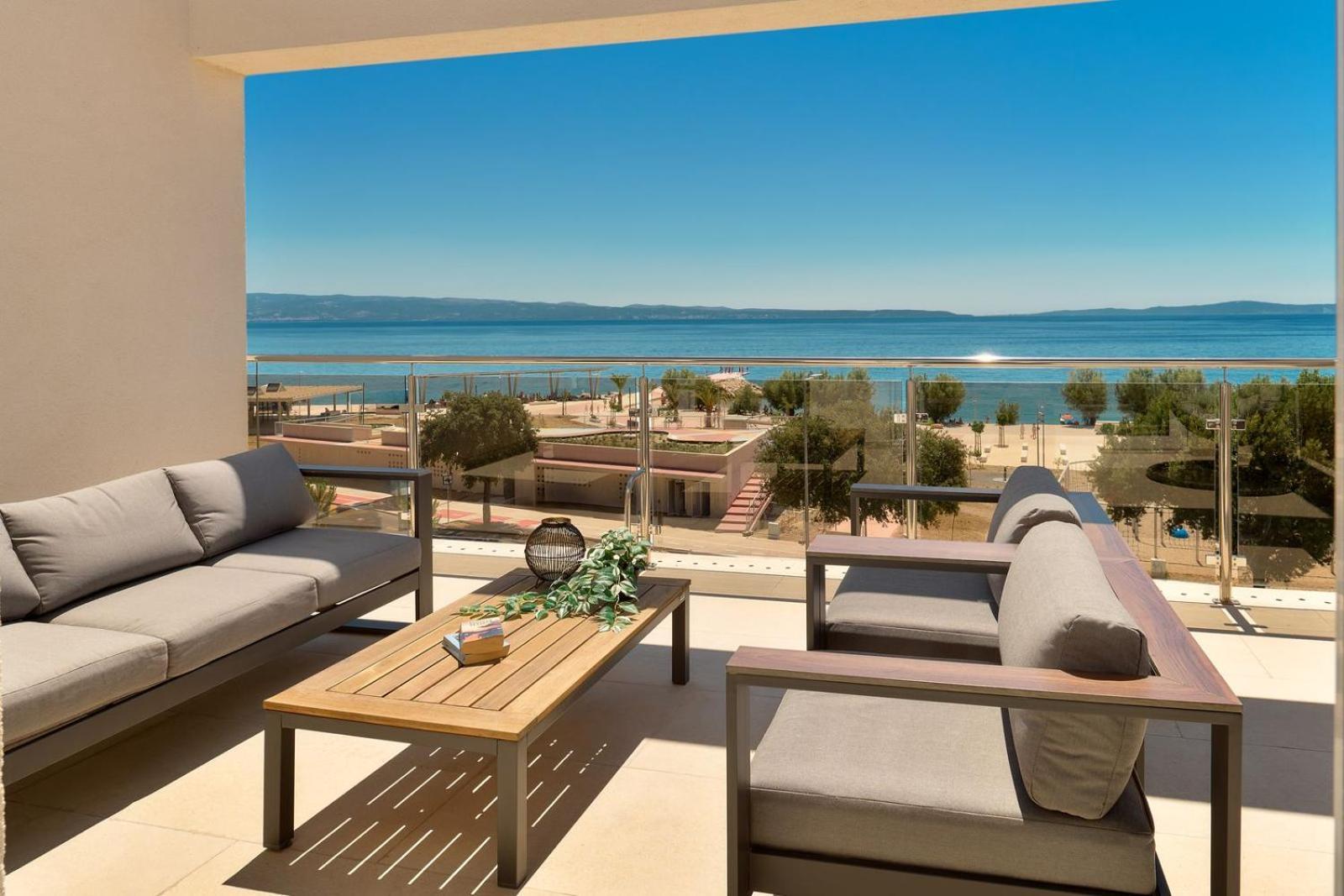 Penthouse Terrace Sea View