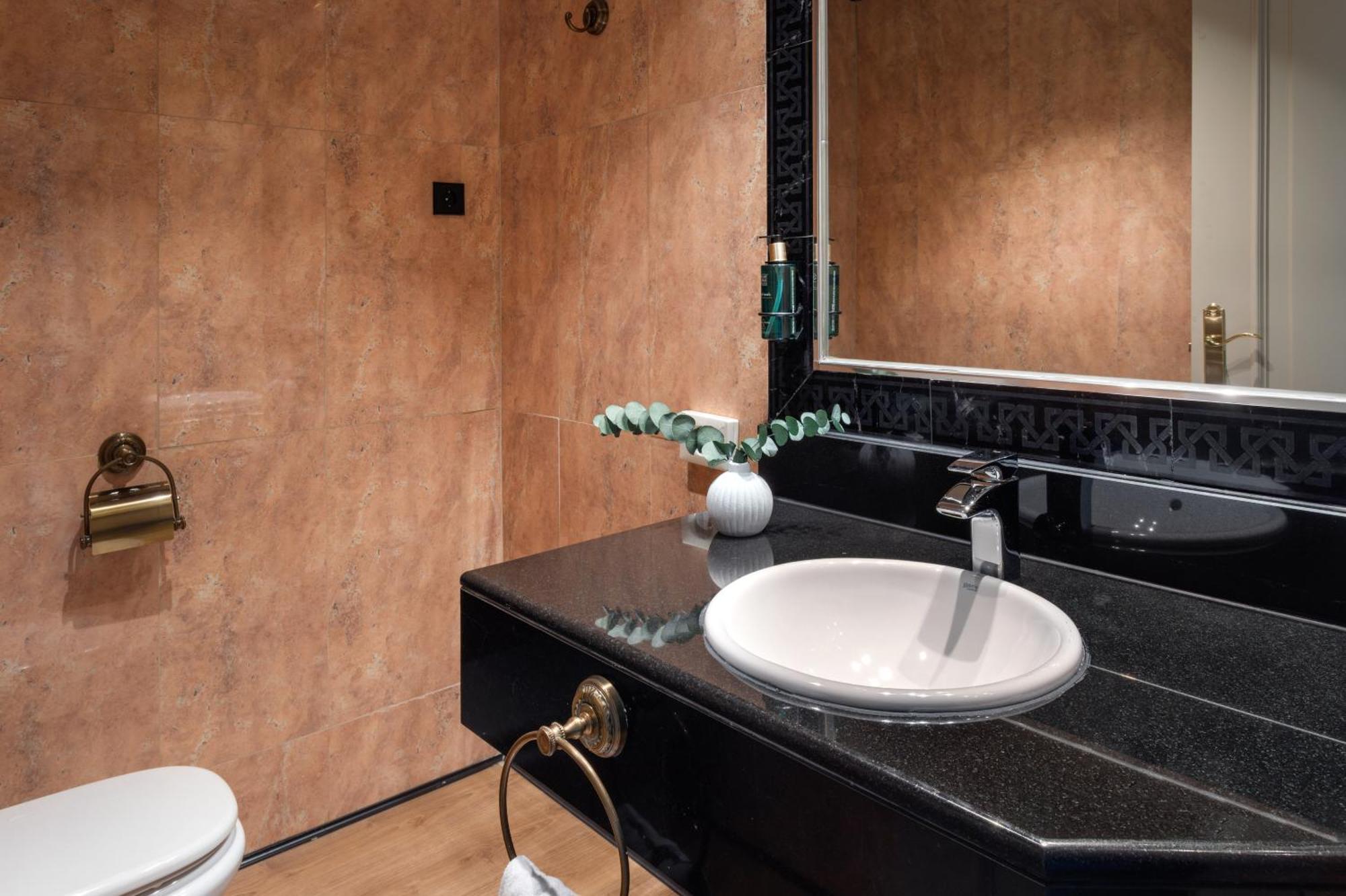 Junior Suite The Level,1742610860:JPEG