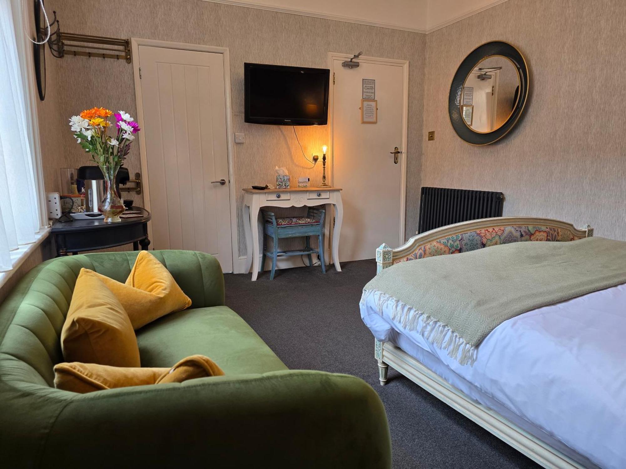 Superior King Room