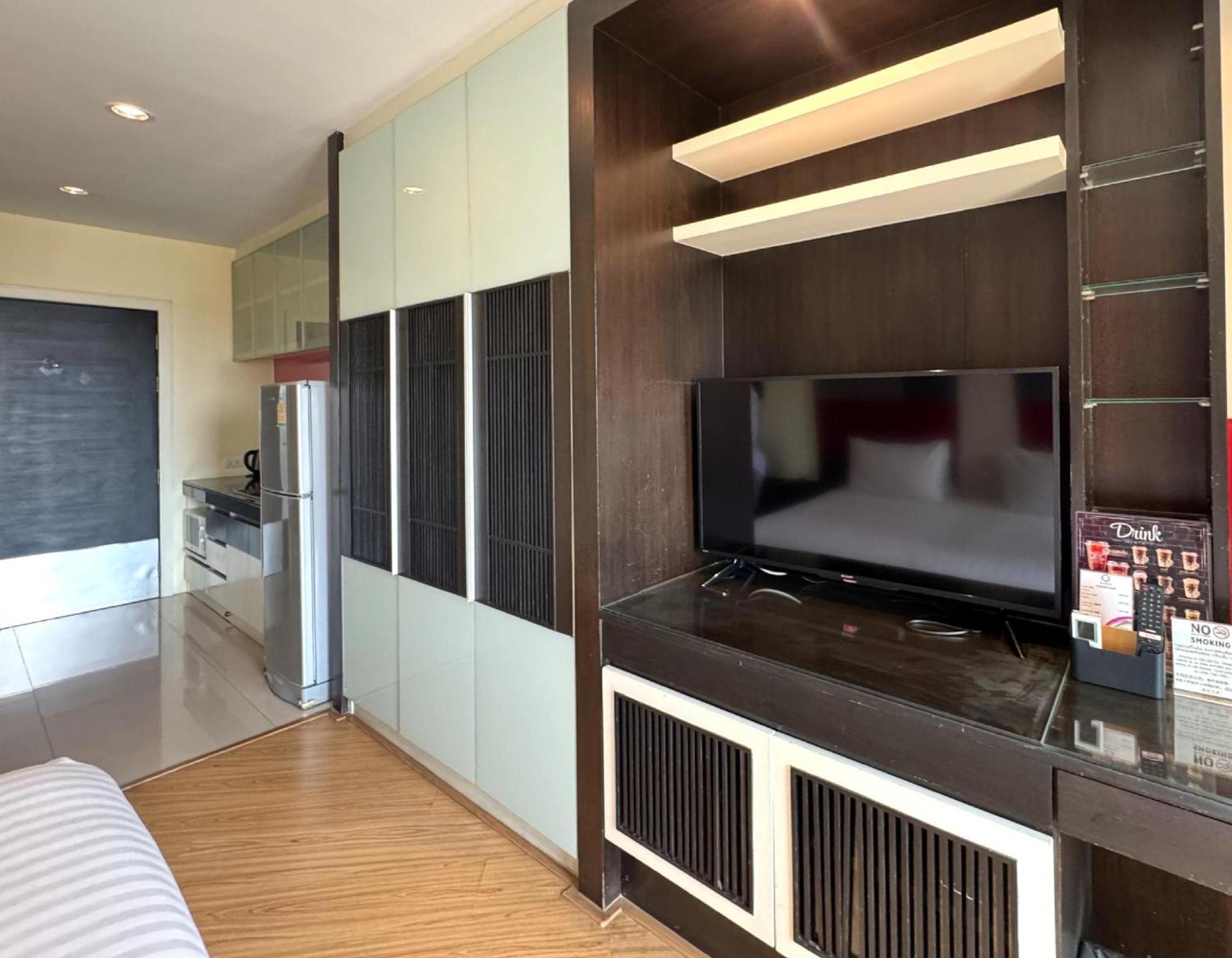 Superior King Room River View