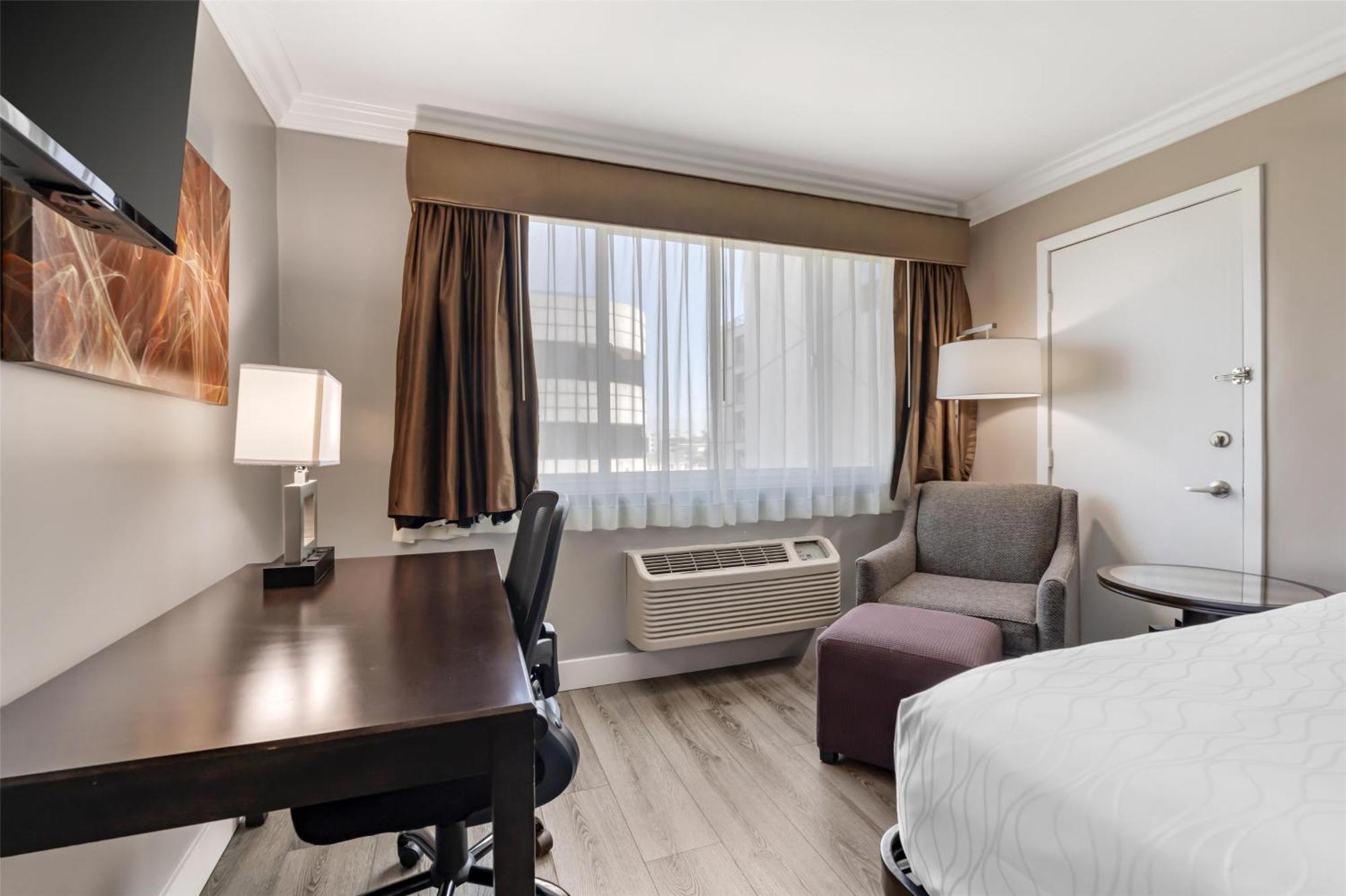 Queen Room Two Queen Beds Non Smoking