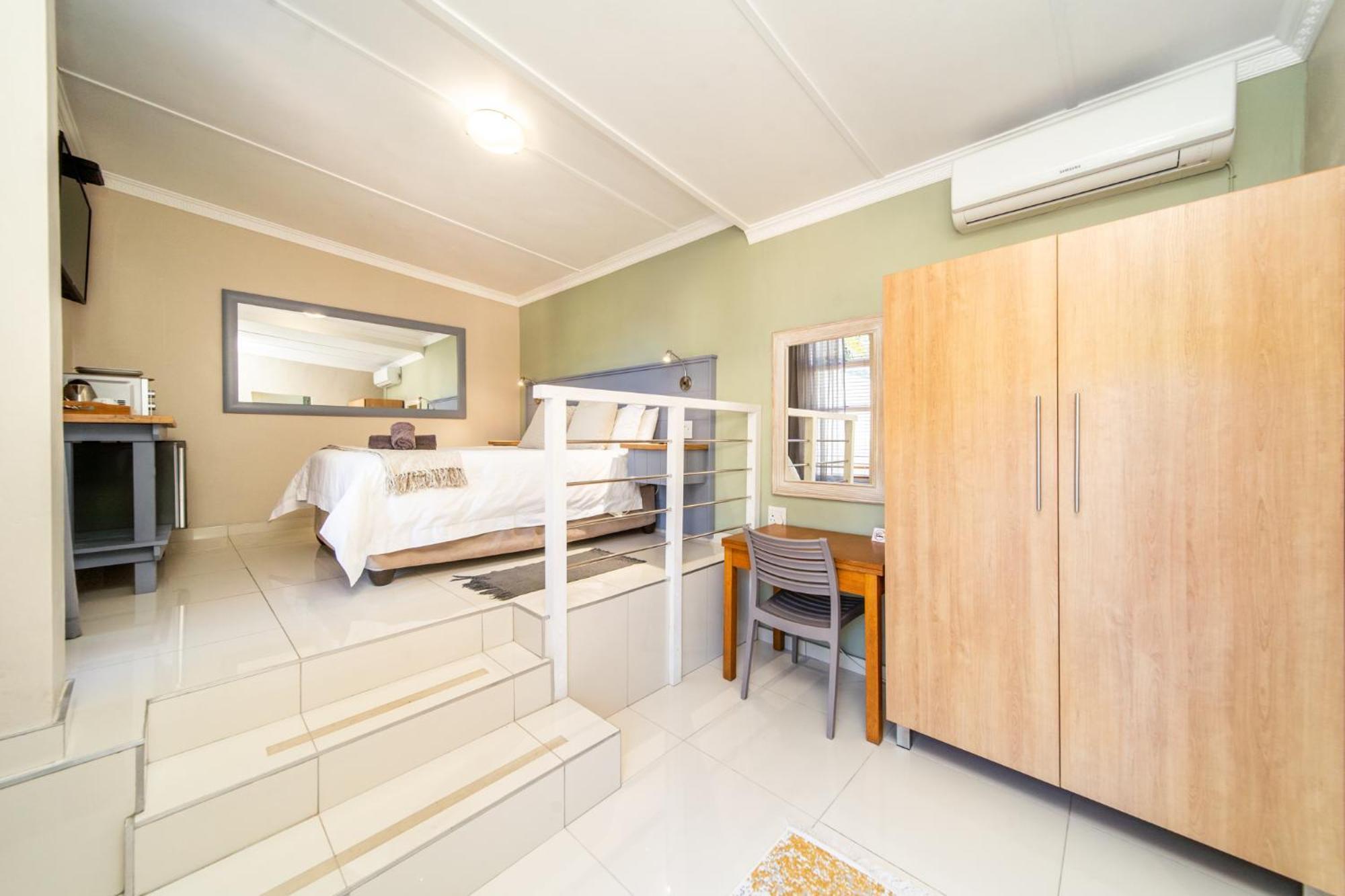 Quarto Duplo