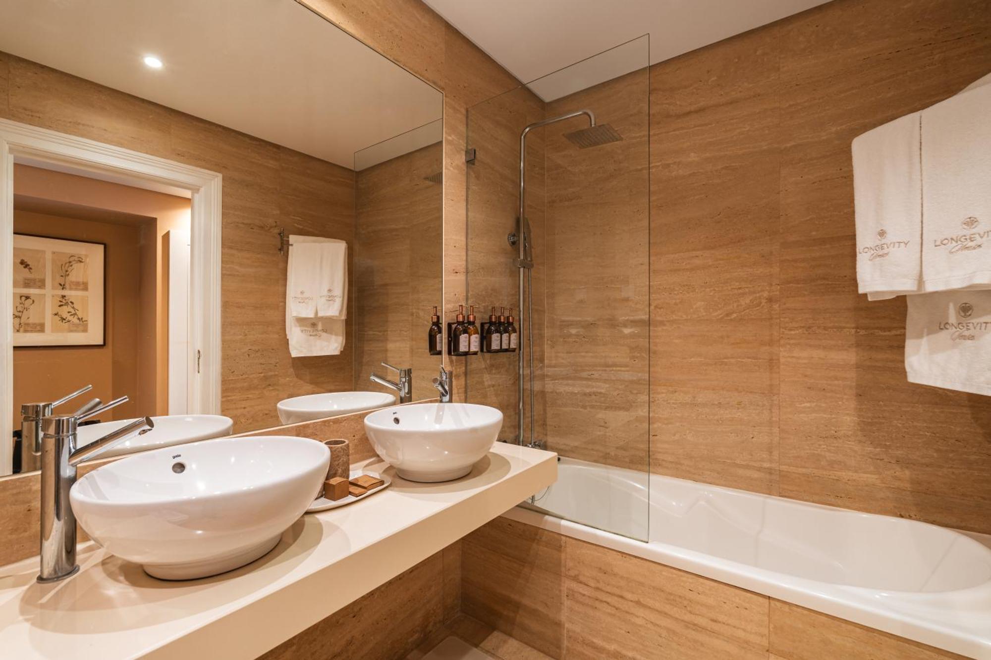 Deluxe Double Room Balcony Spa Access