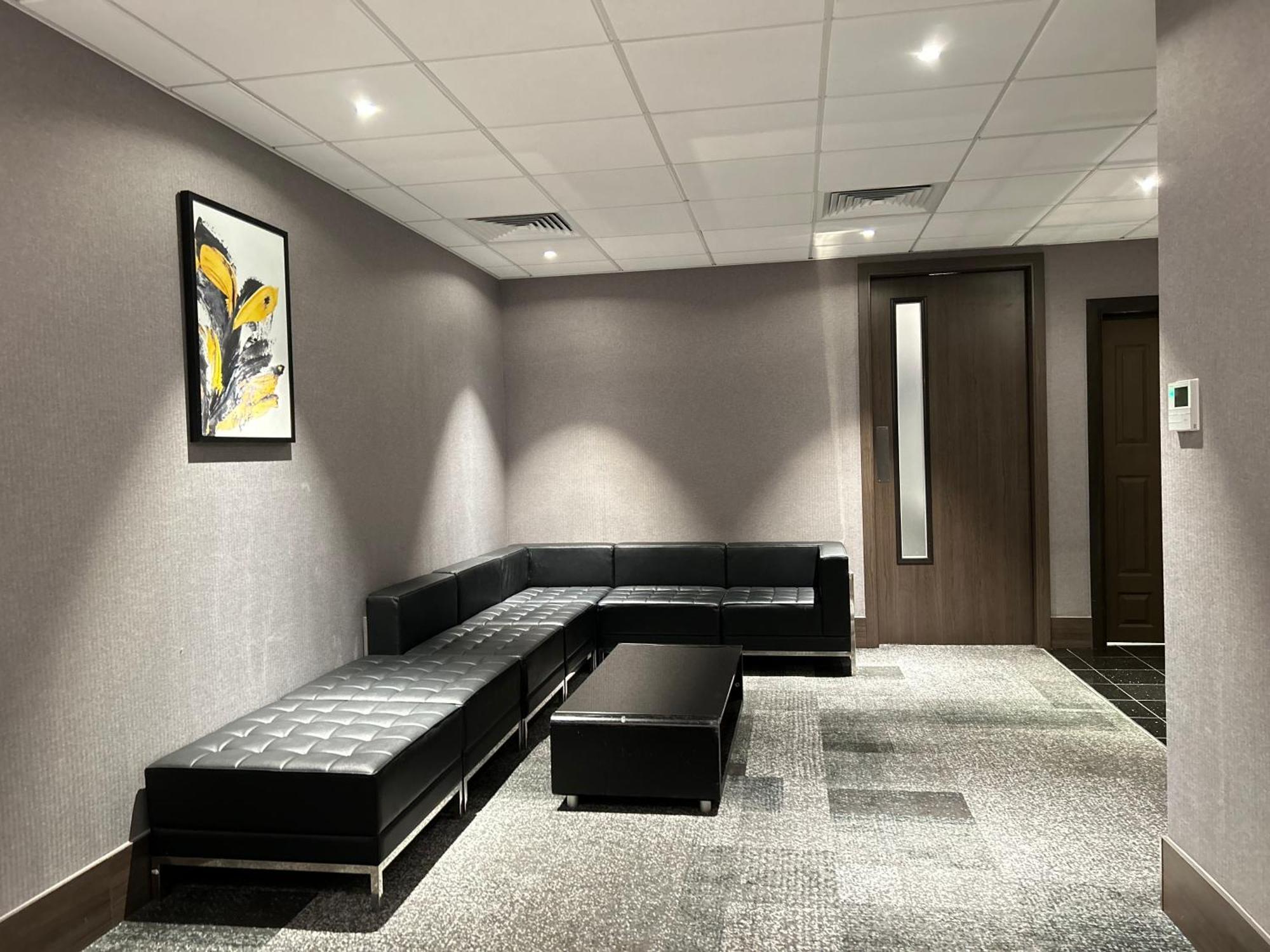 Two-Bedroom Double Suite Two Double Beds