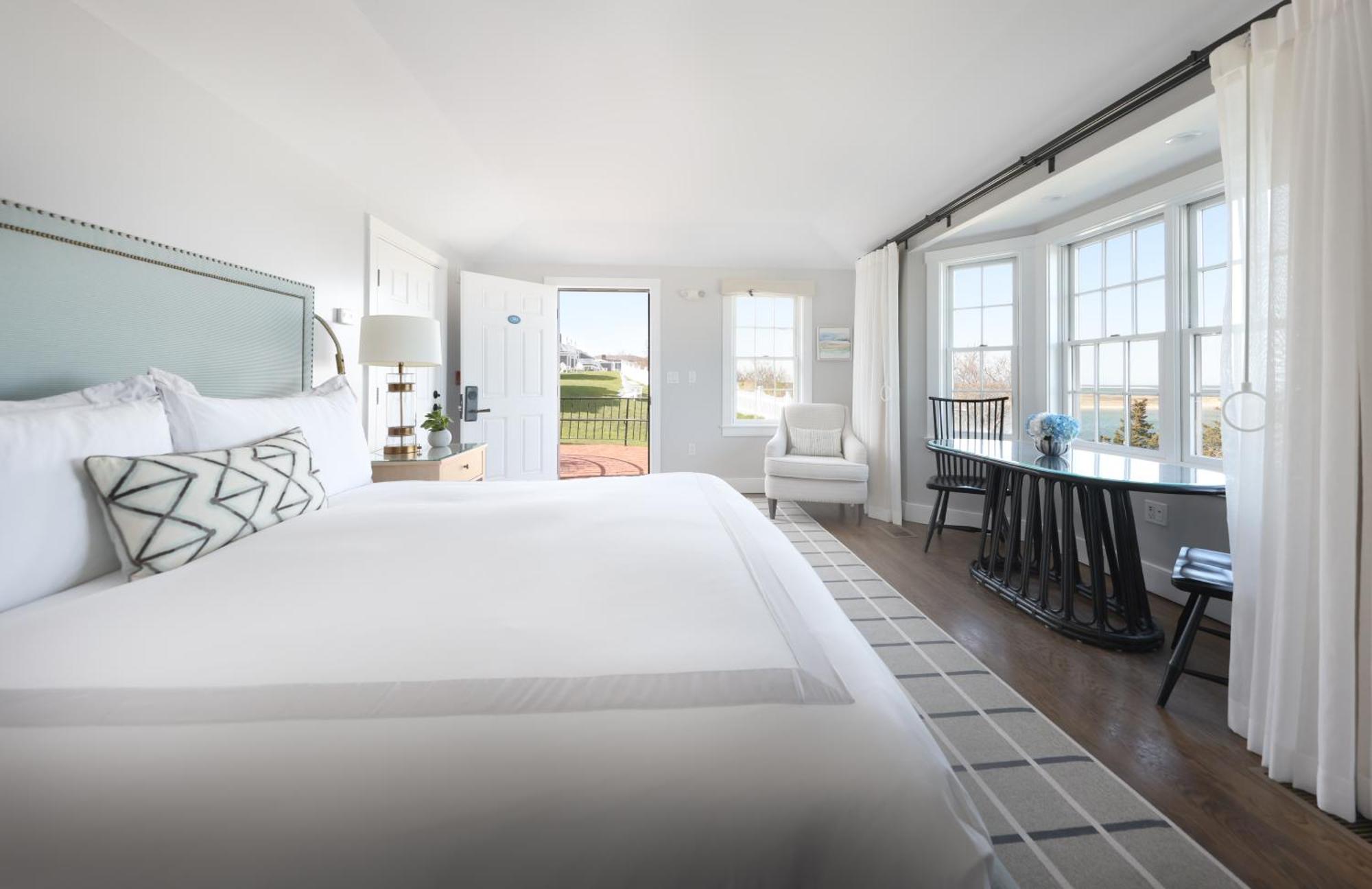 Ocean View Cottage King