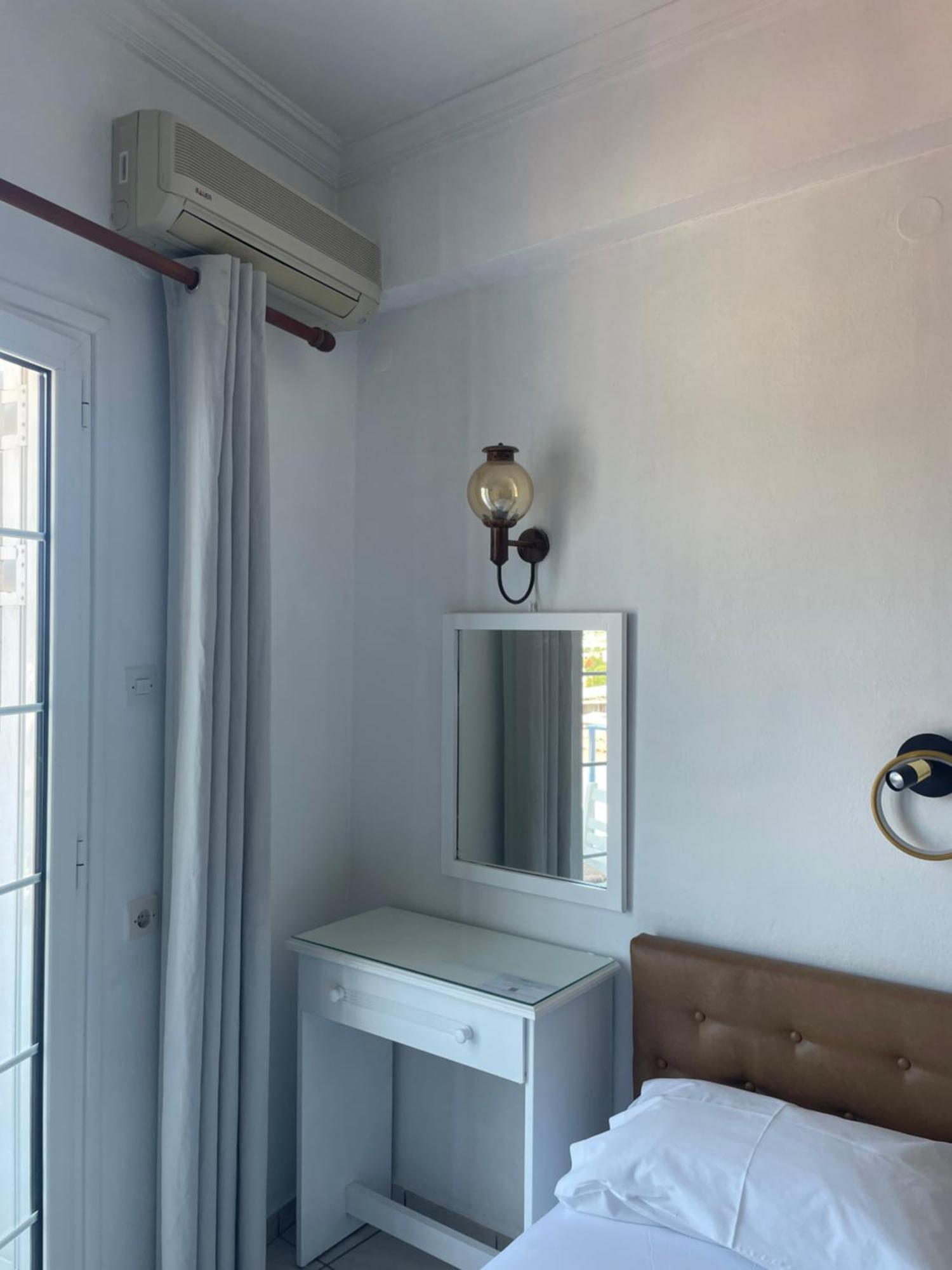 Double or Twin Room Sea View