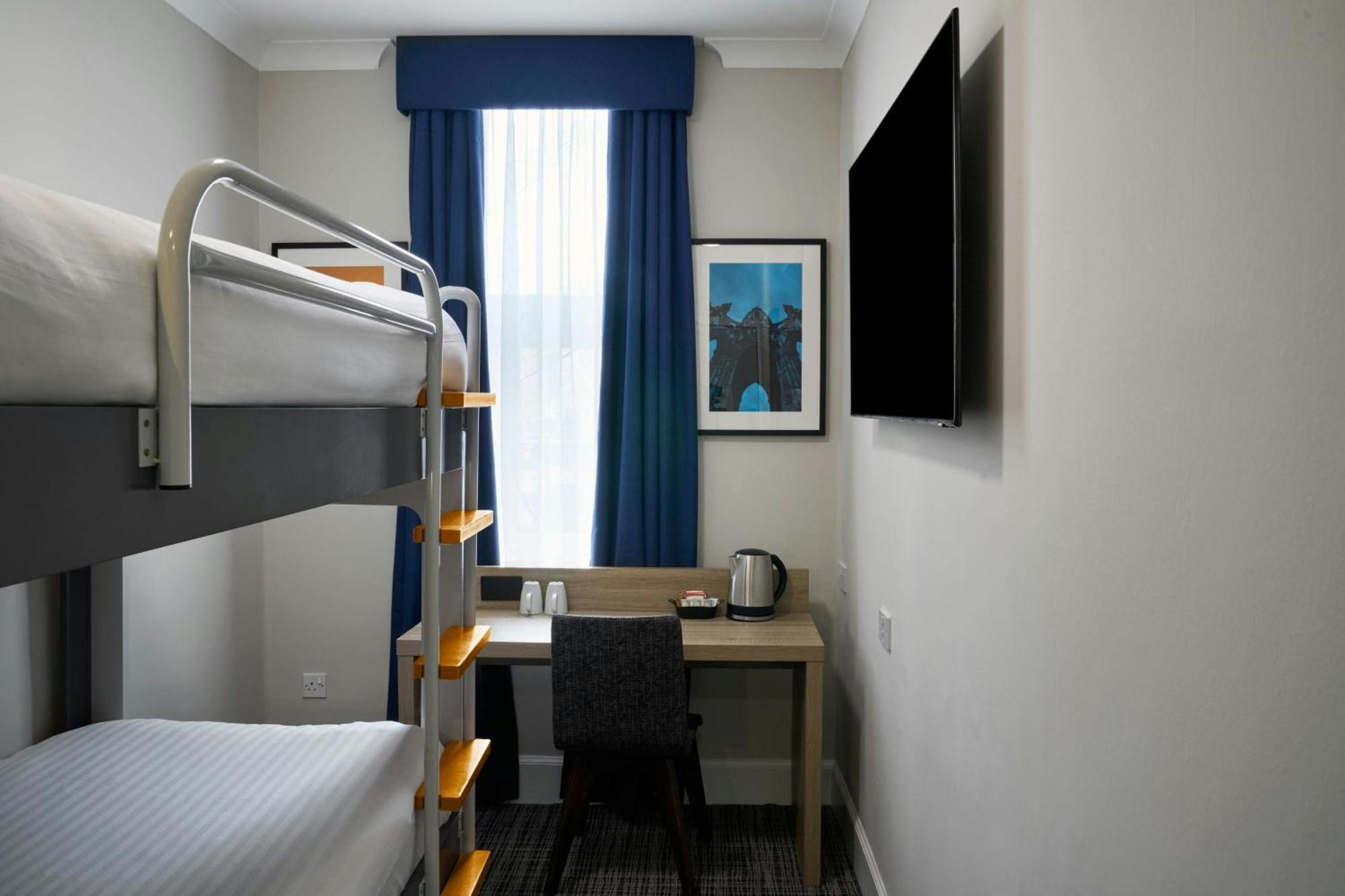 Efficient Twin Room Two Twin Bunk Beds,1687480991:JPEG