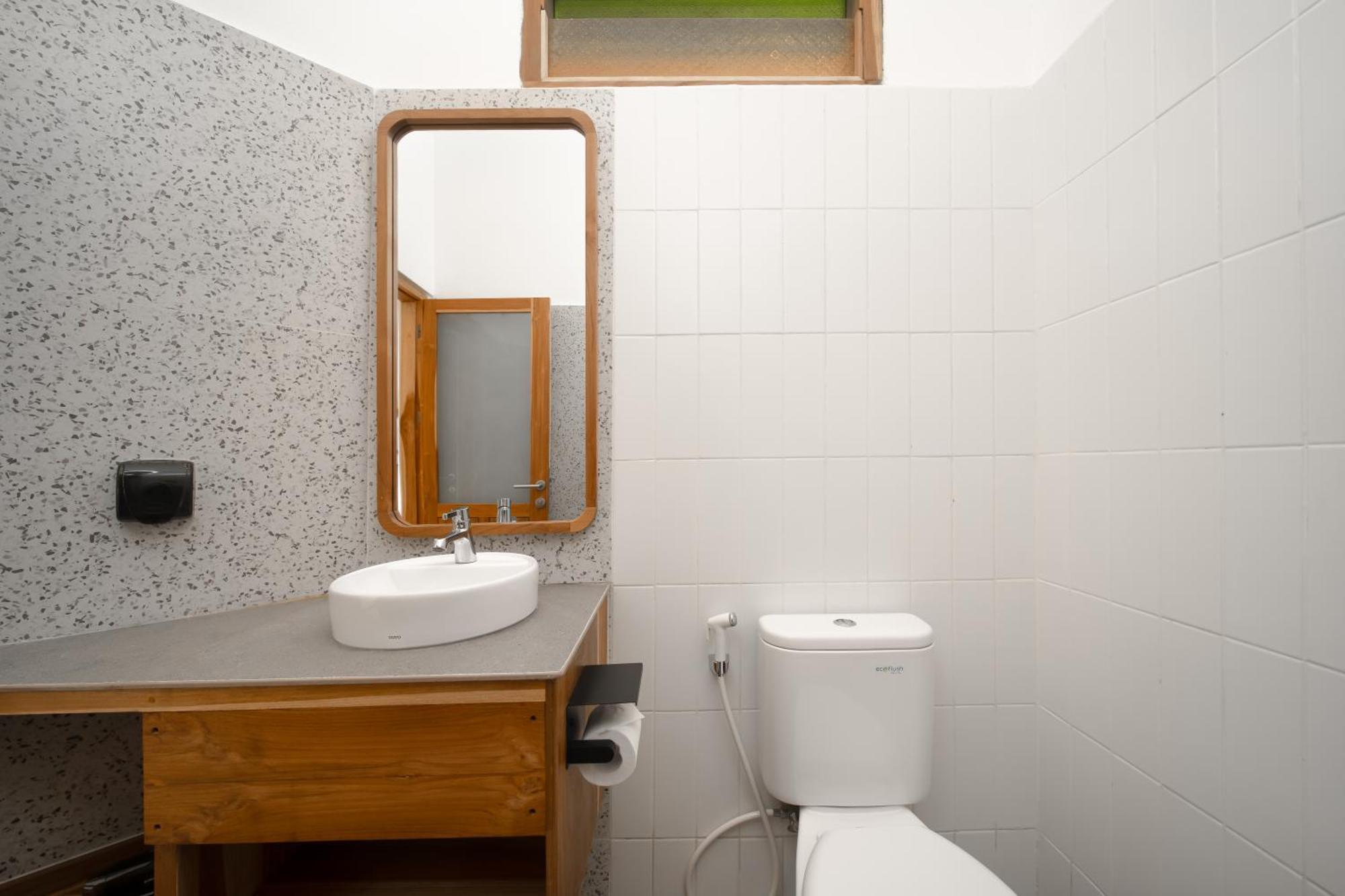 Zimmer mit Hafenblick
