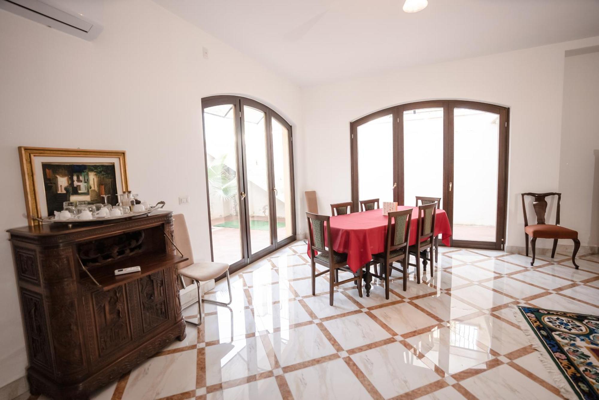 Double Room Private External Bathroom
