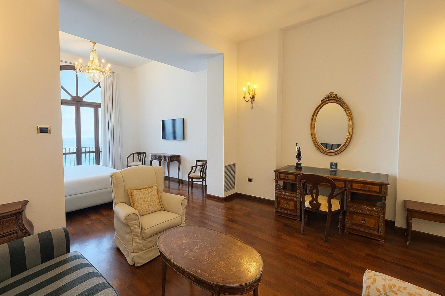 Signature Suite with Sea View,1689151603:JPEG