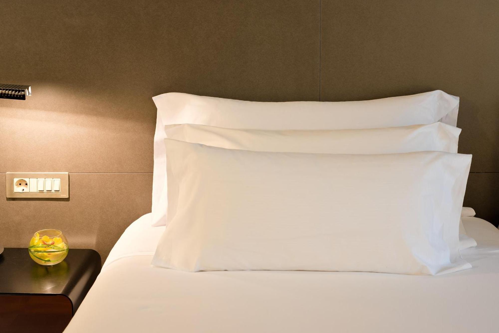 Premium Double or Twin Room,1689820591:JPEG