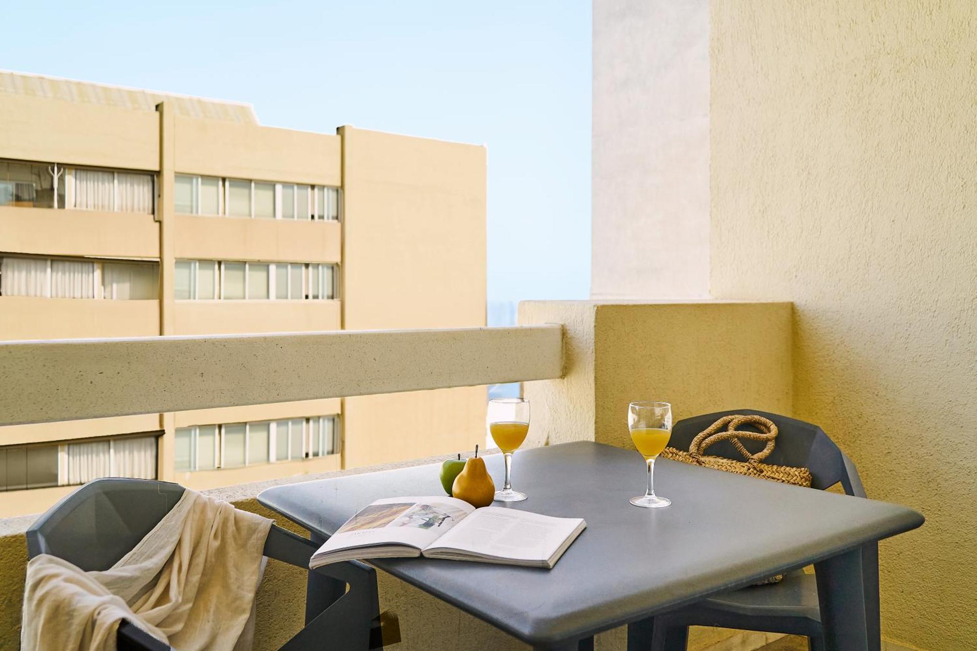 Studio Balcony