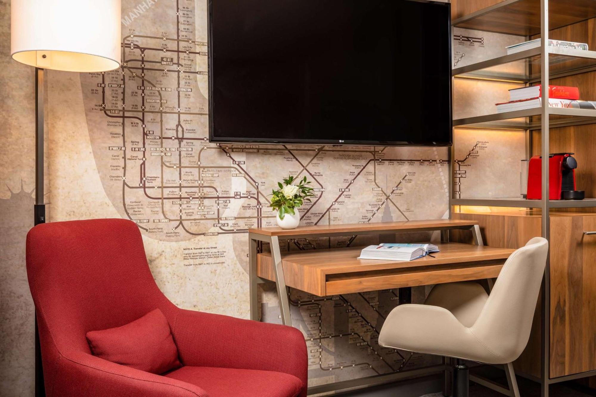 Premium Doppel-/Zweibettzimmer mit Stadtblick