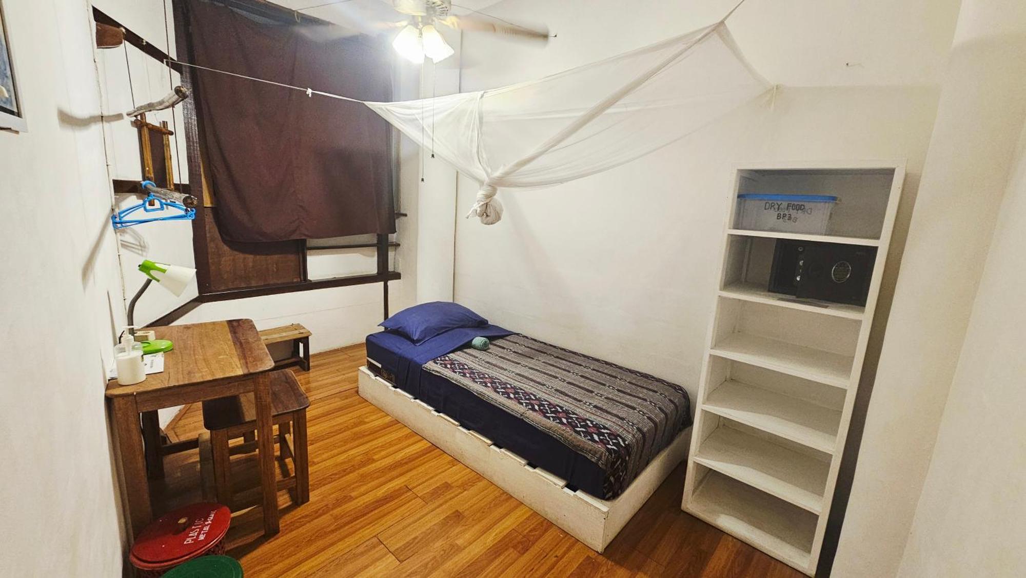 Chambre Simple avec Ventilateur