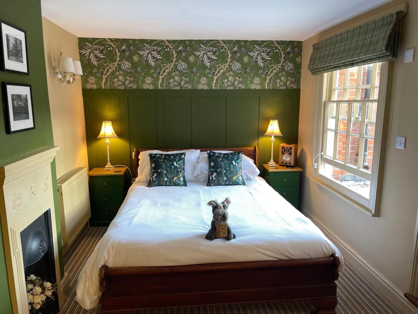 Classic Double Room