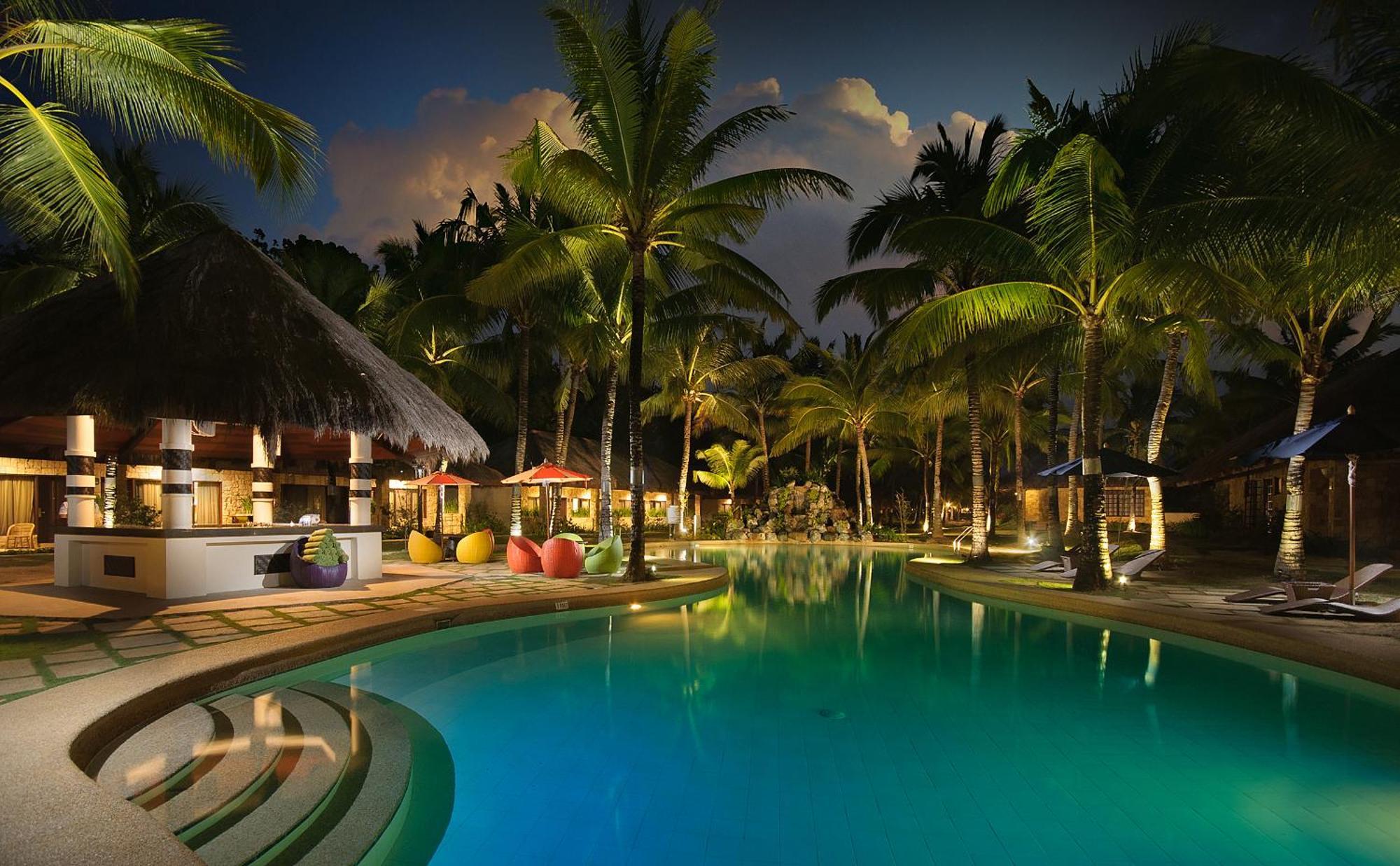 Deluxe Double or Twin Room Pool View