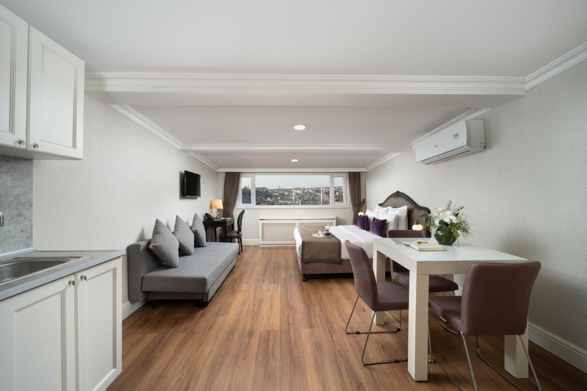 Family Studio Annex