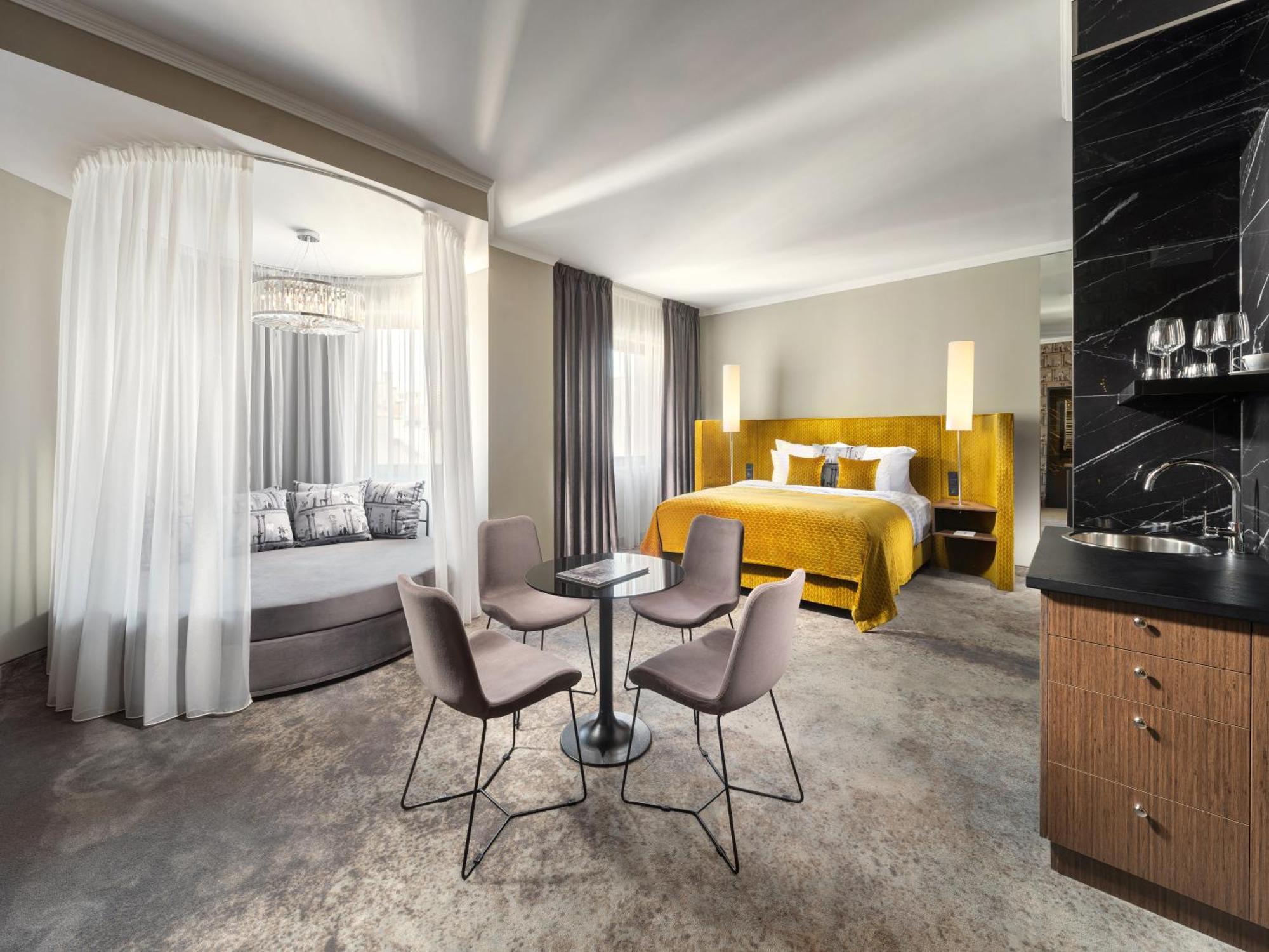 Junior Suite