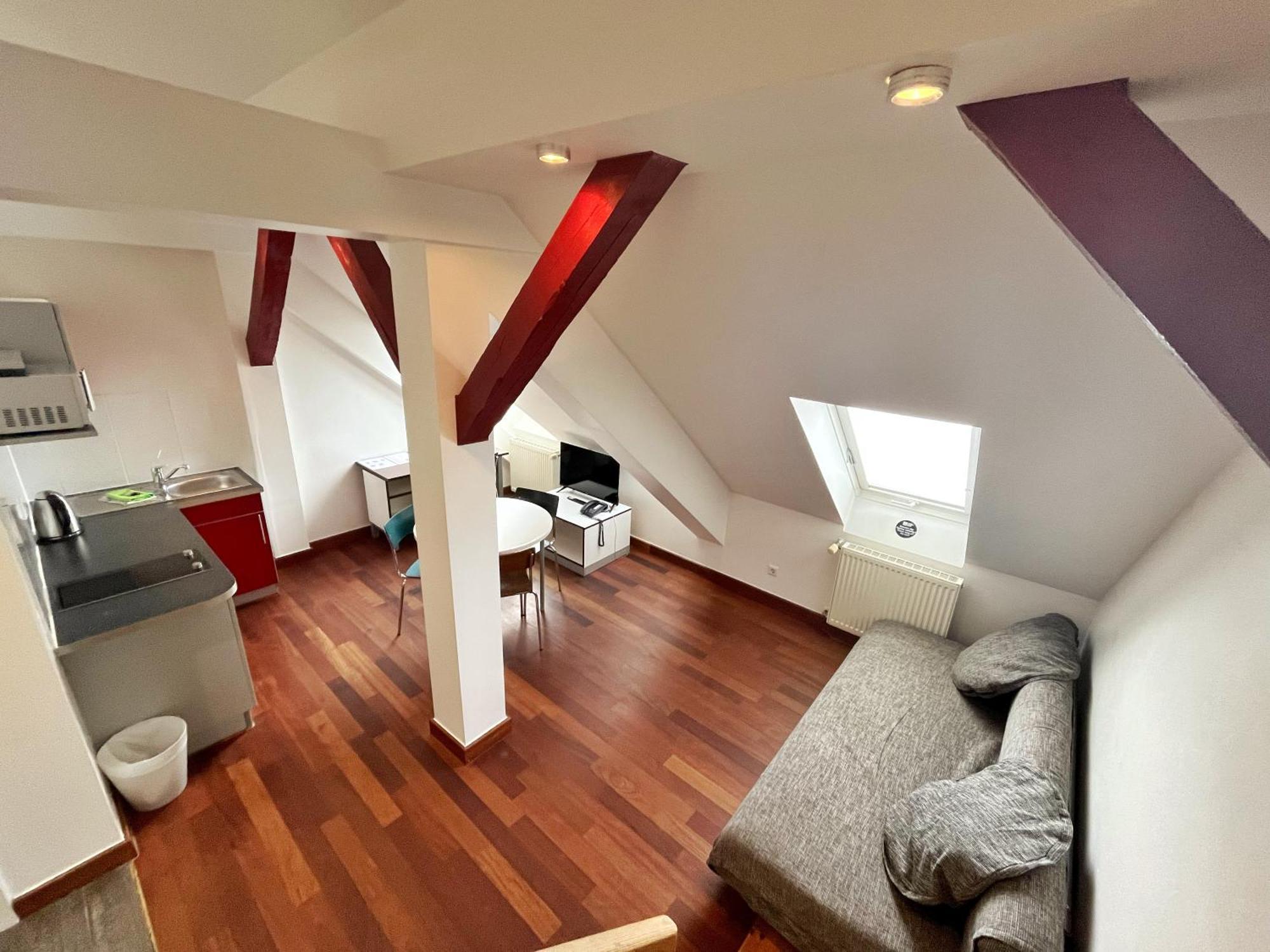 Big Maisonette Studio