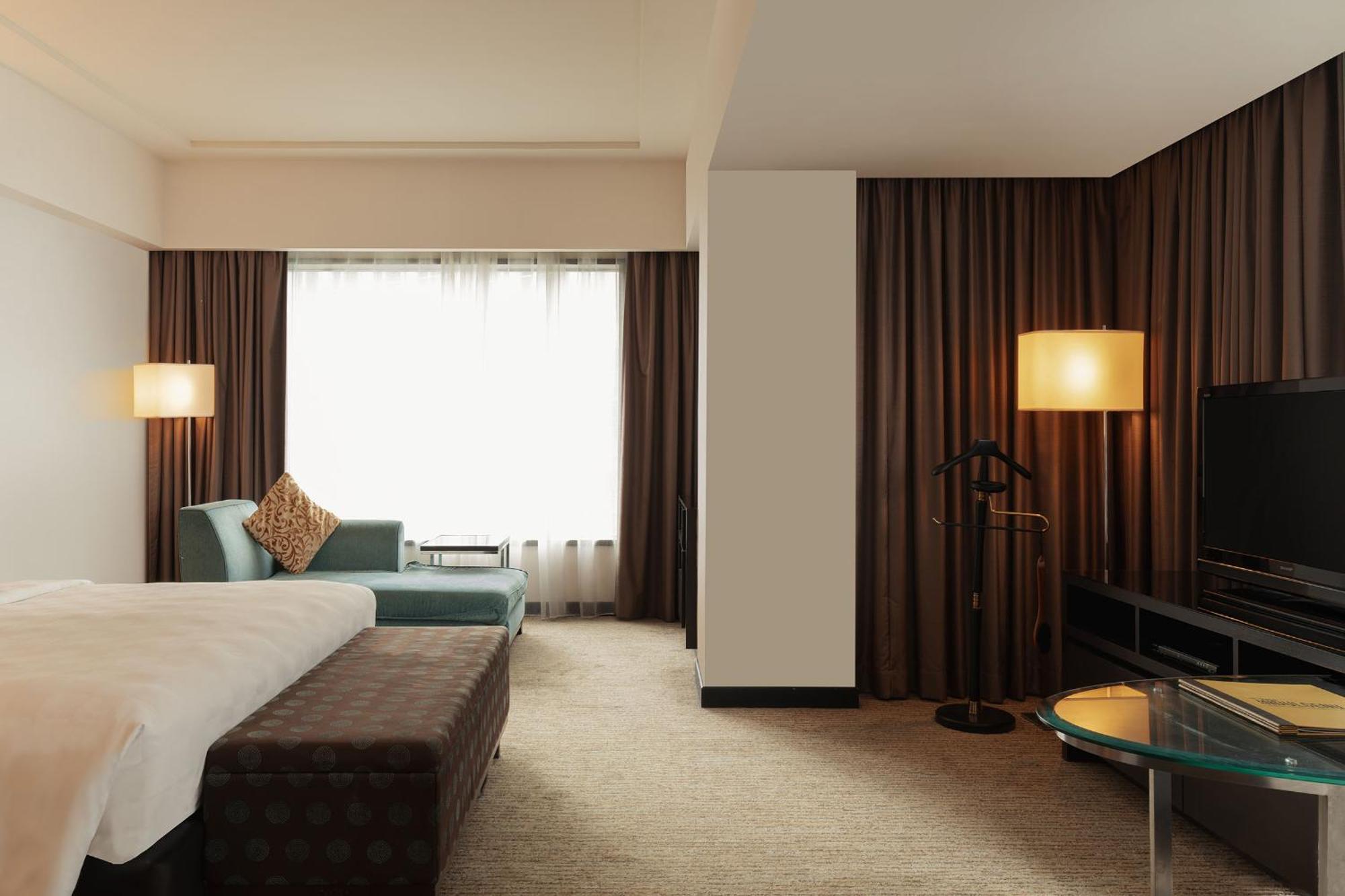 Club Premier Room Room