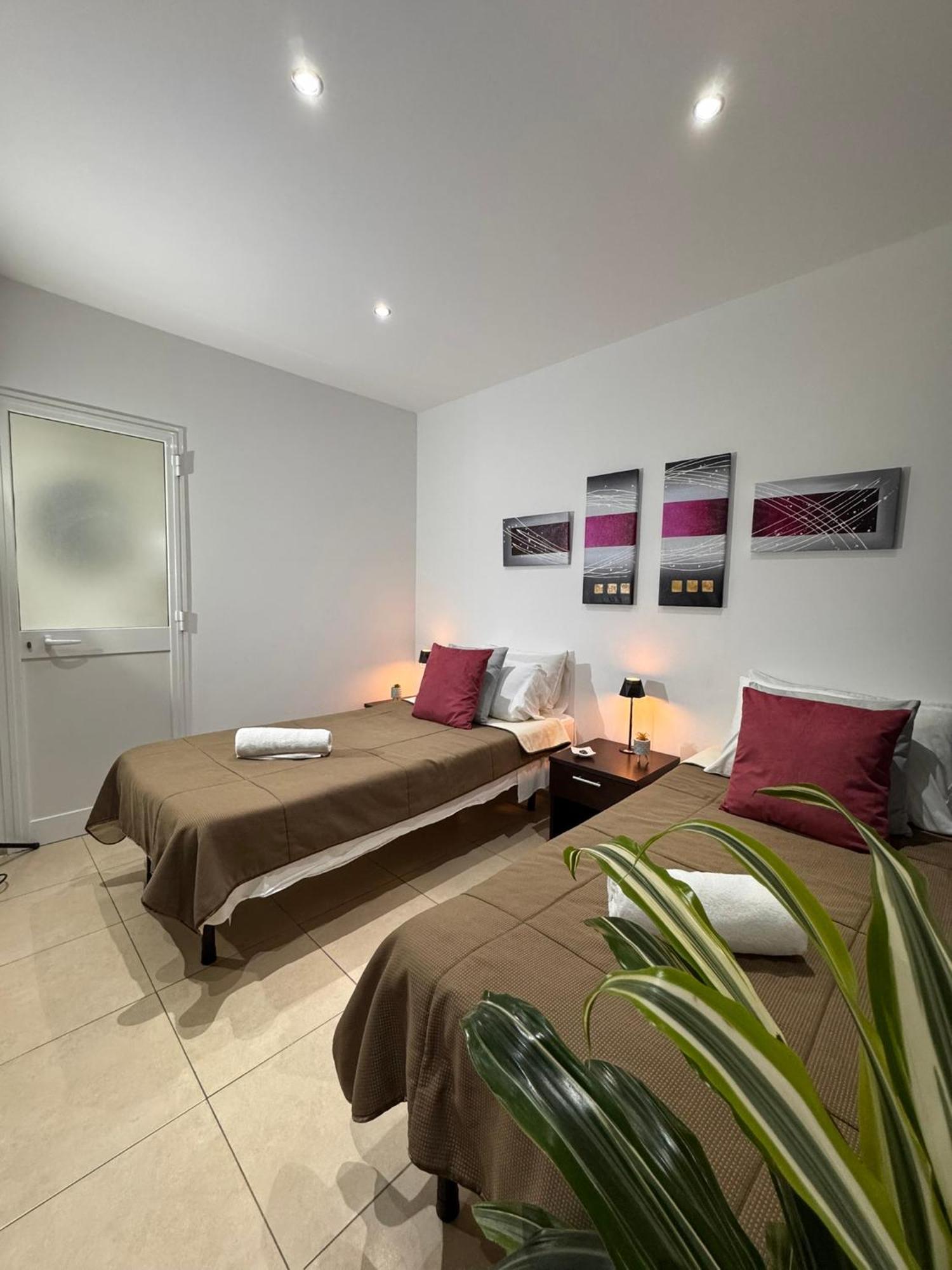 Standard Twin Room Balcony