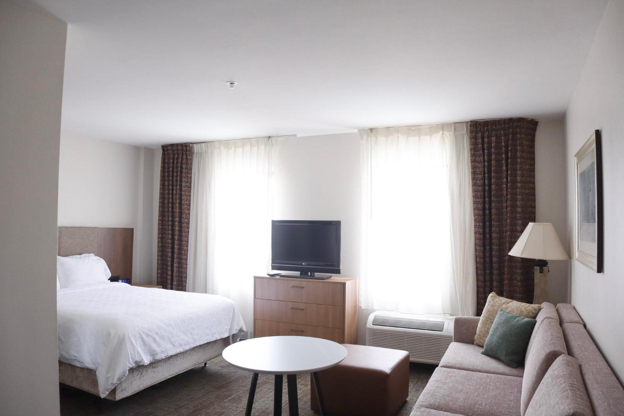 Queen Studio Suite