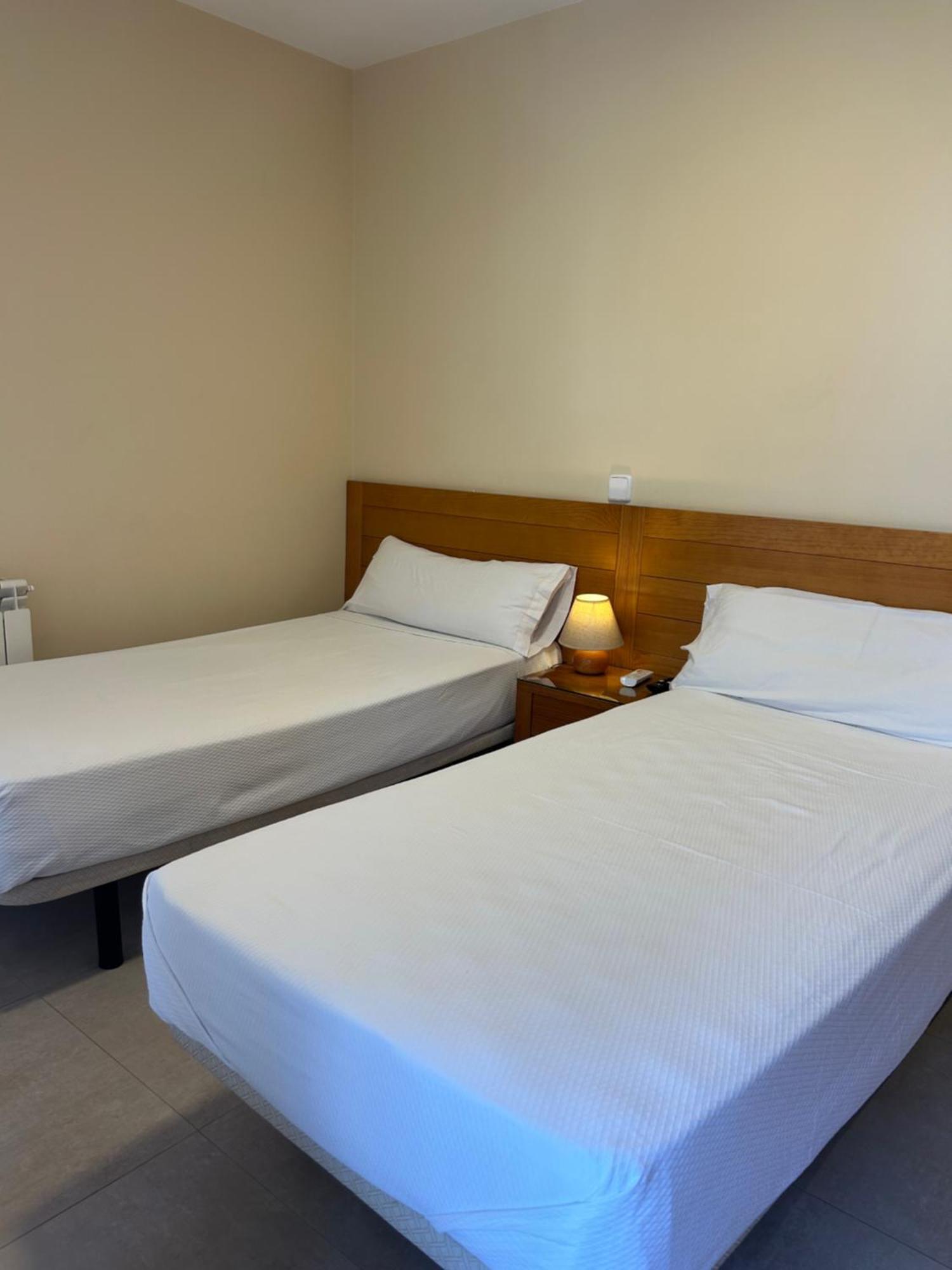 Twin Room Private Bathroom