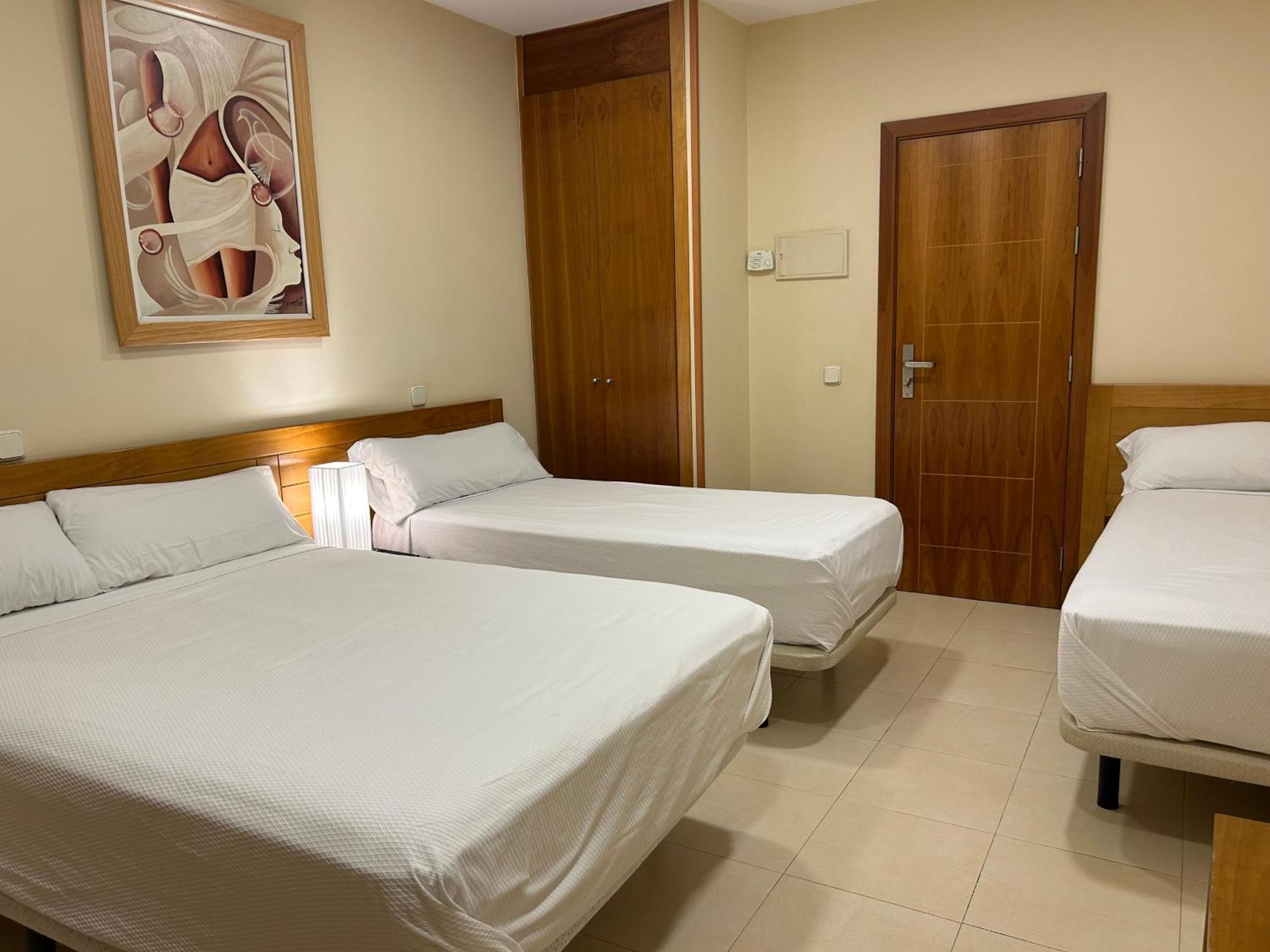 Quadruple Room Bathroom