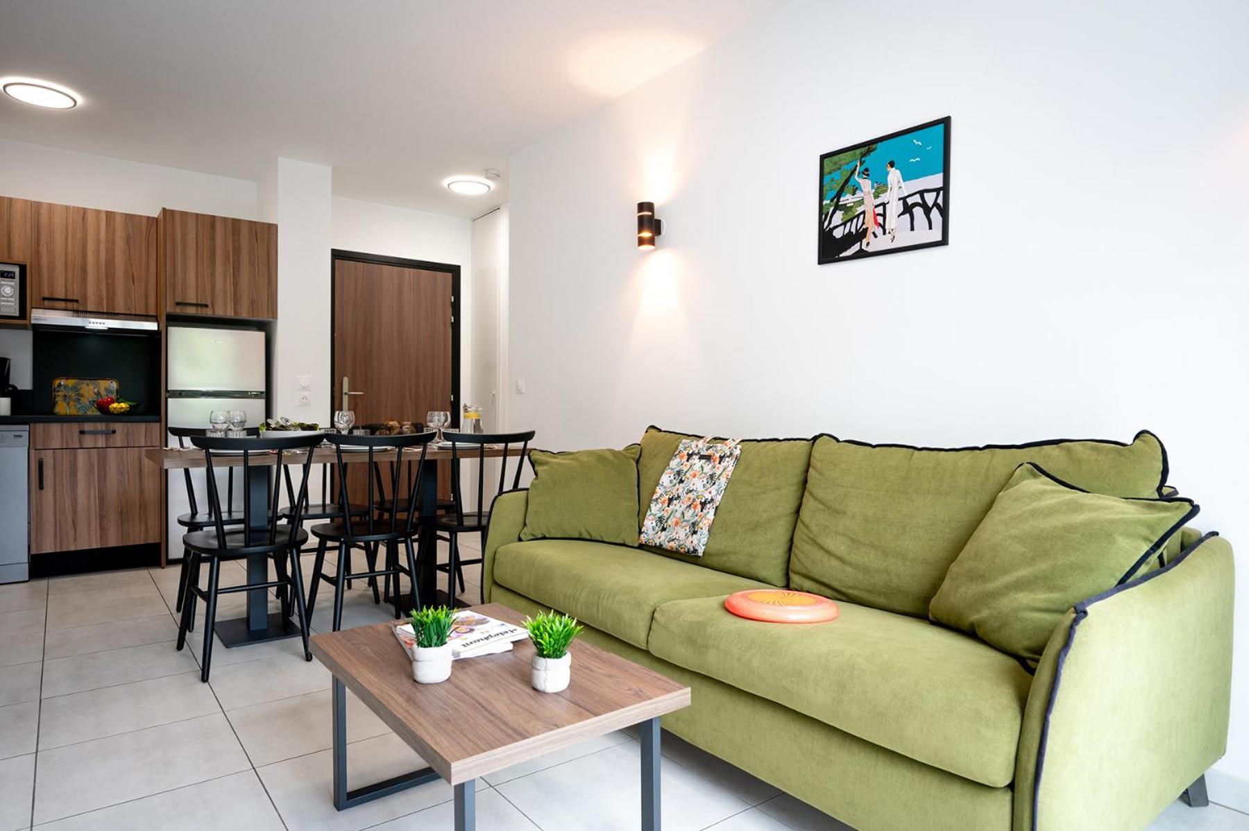 One-Bedroom Apartment