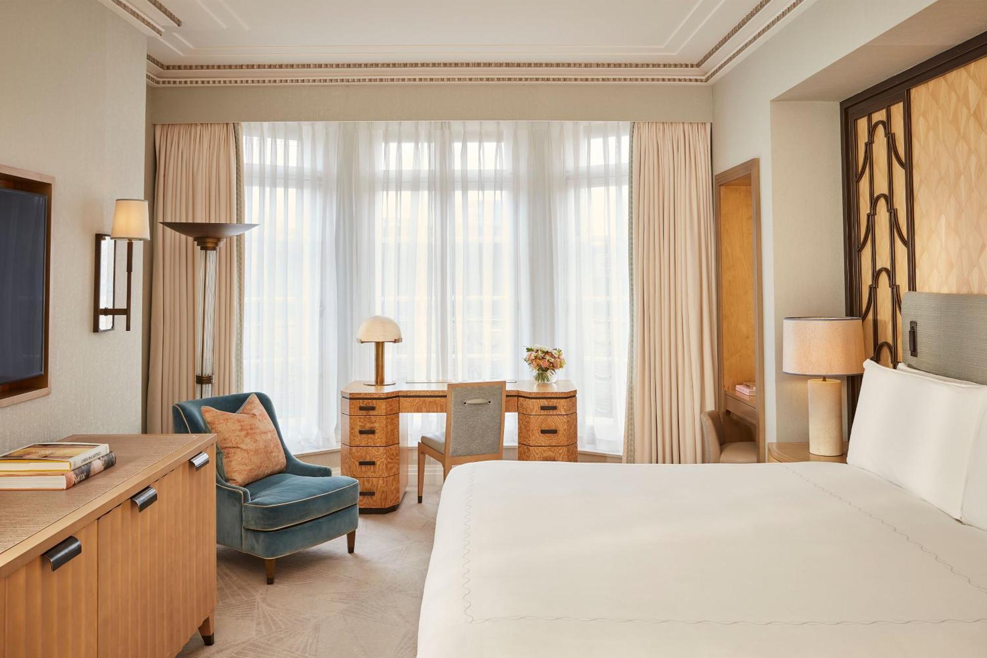 Claridge’s Room