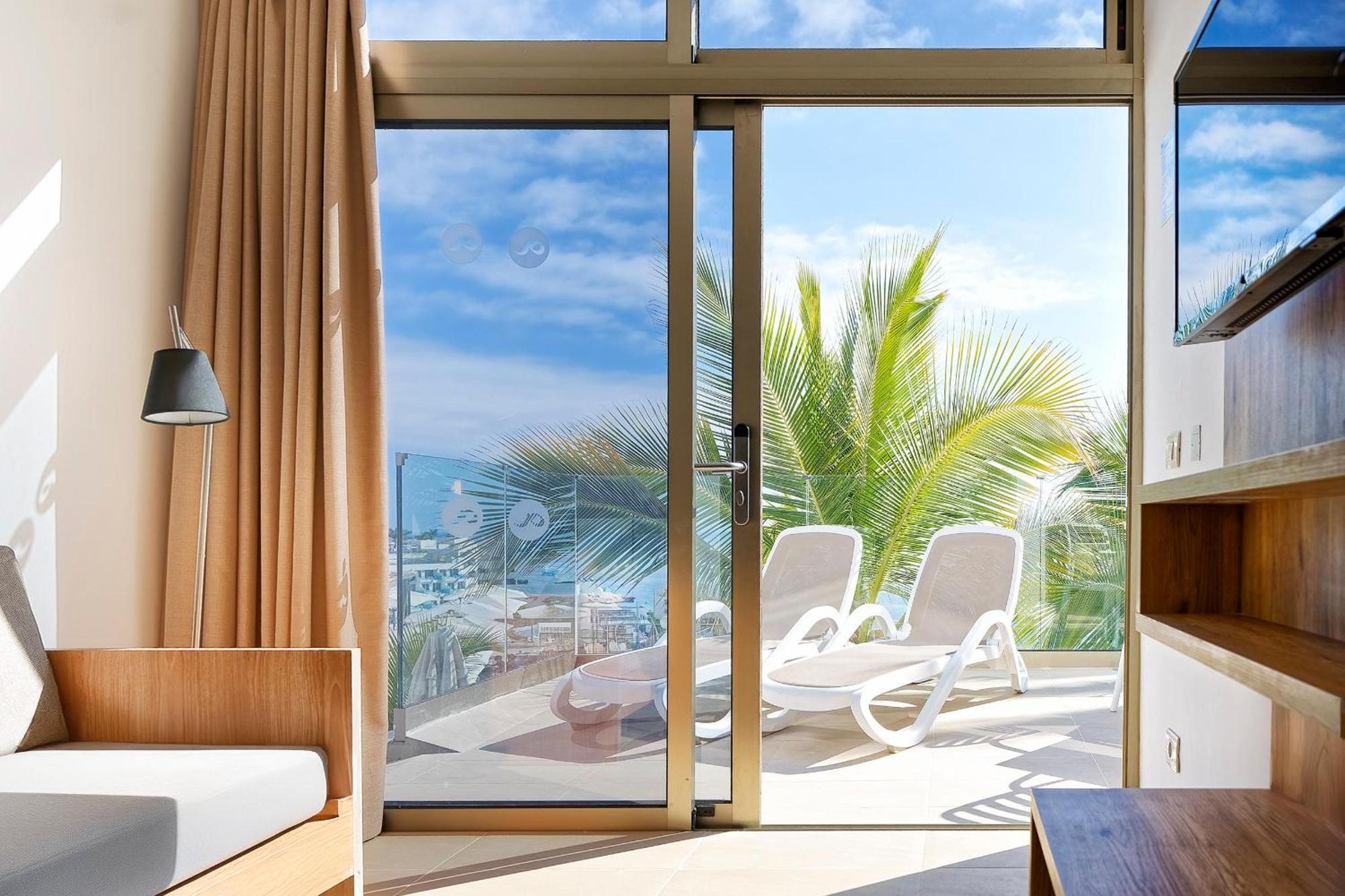 Classic One Bedroom Apartment with Balcony and Limited Sea View