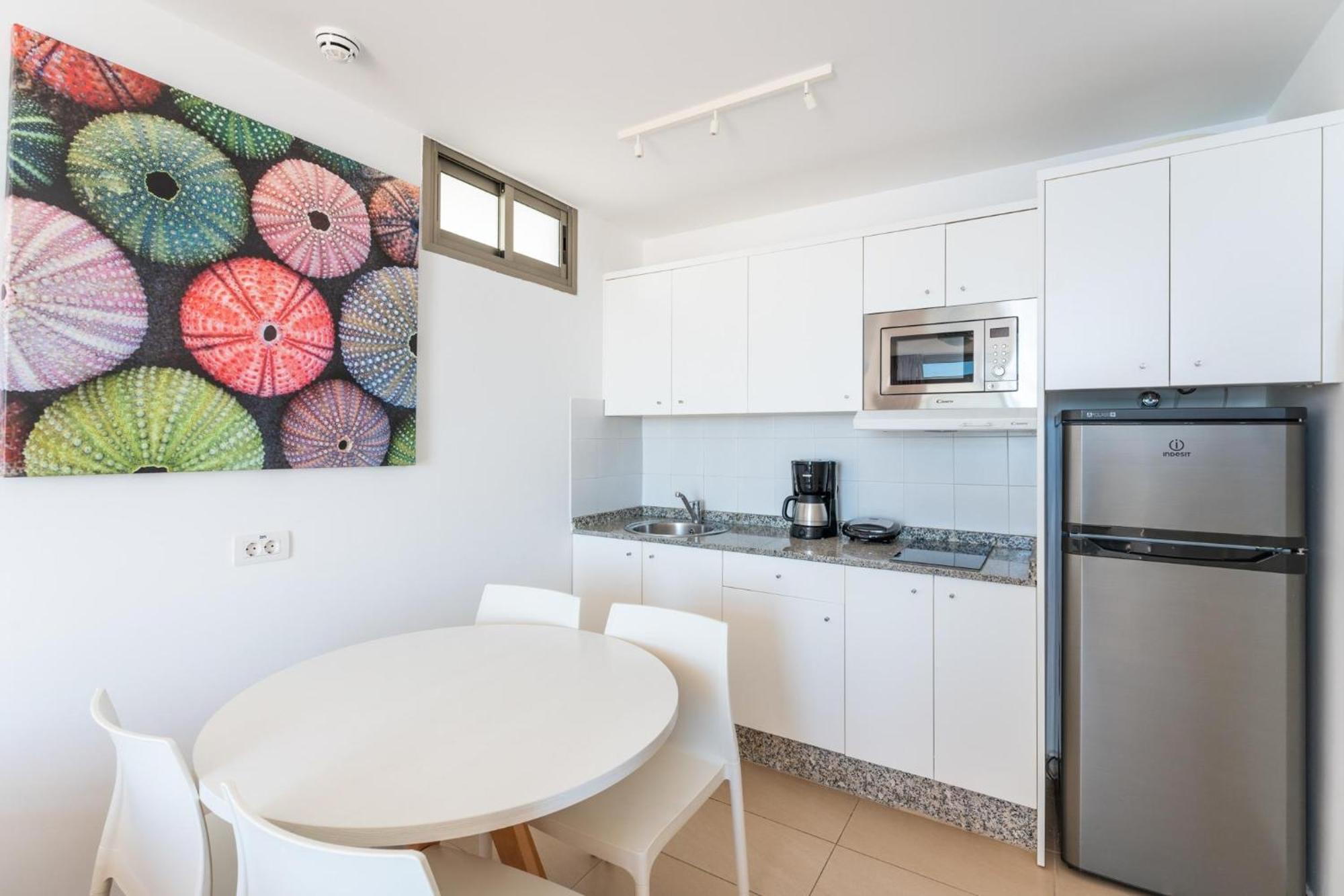 Classic One Bedroom Apartment Balcony Sea View