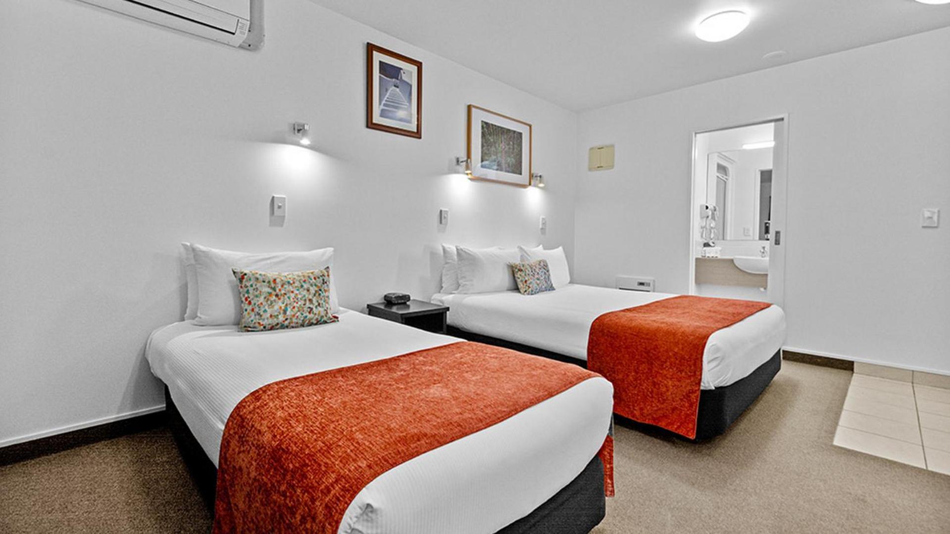 Triple Room